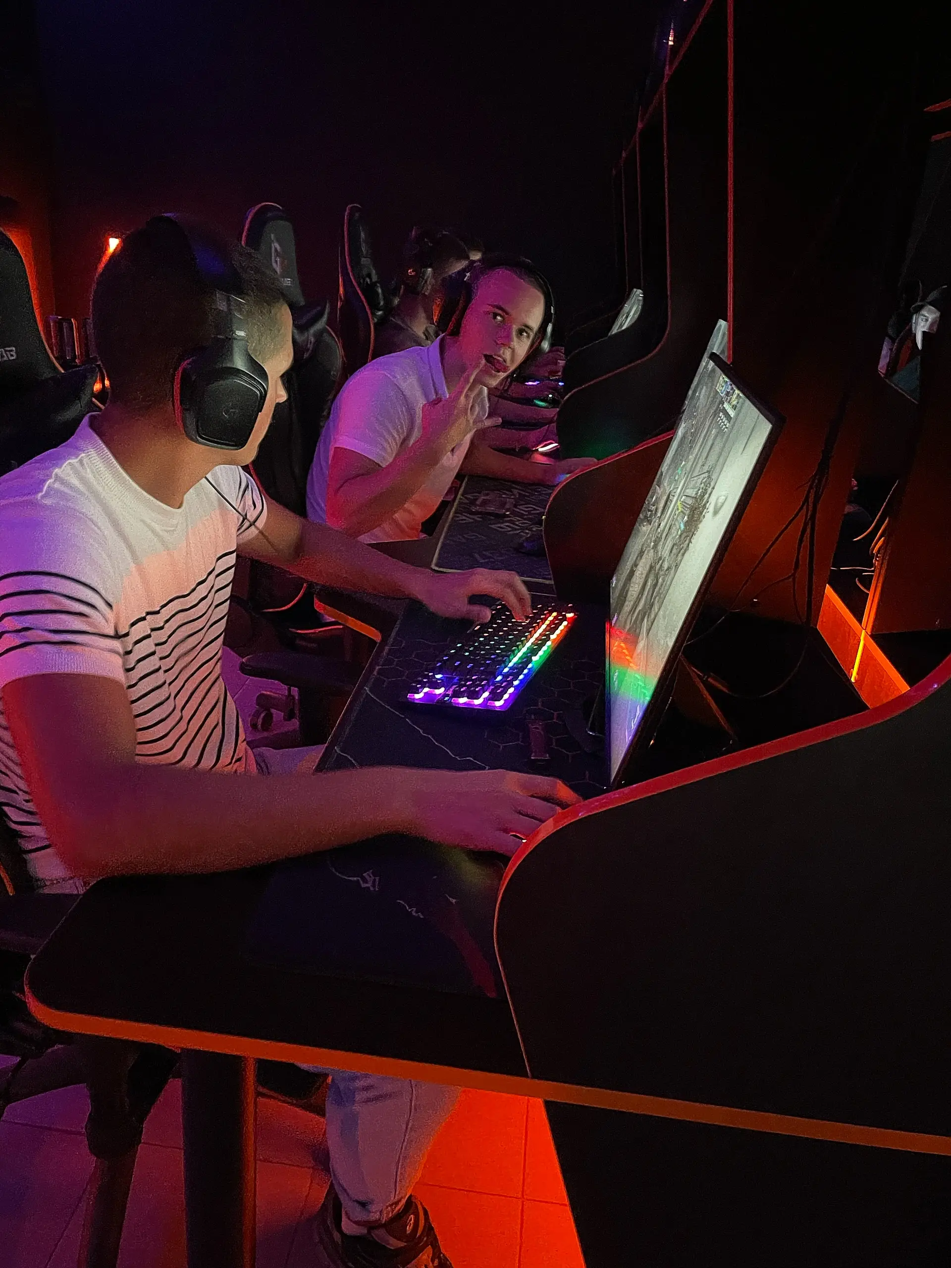 Изображение клуба 404 № 2