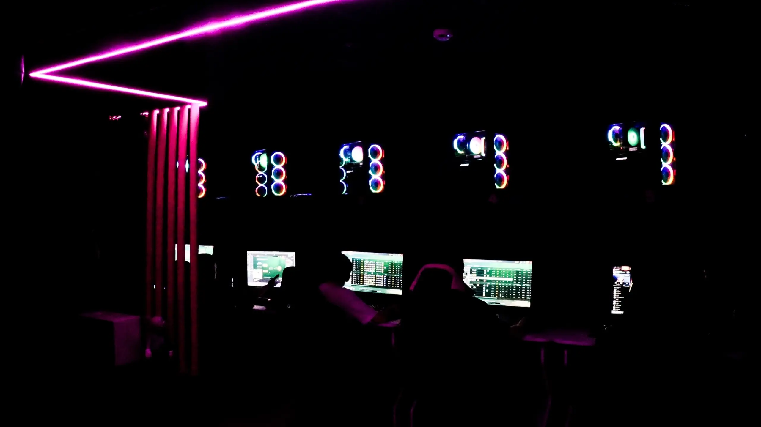 Изображение клуба FLAME № 6