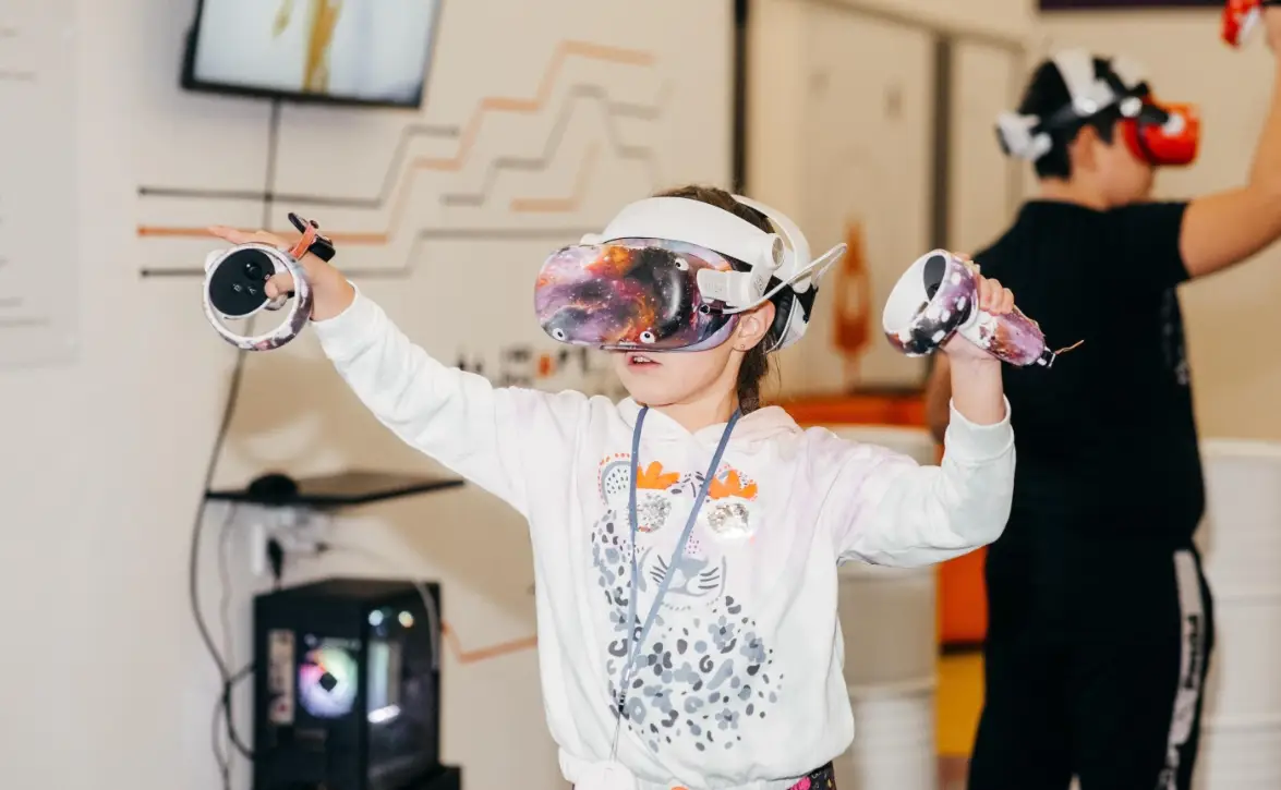 Изображение клуба Галактика № 4