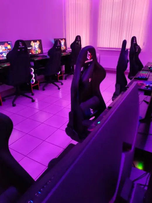 Изображение клуба Dark Fox № 1