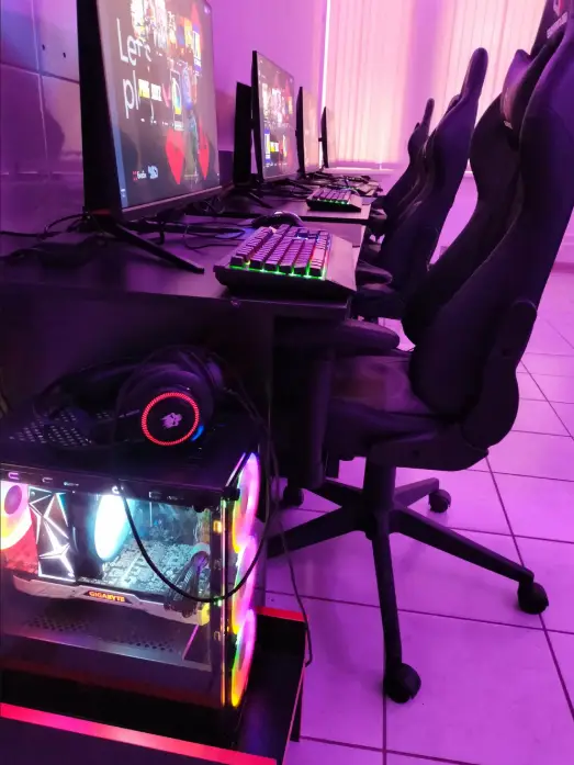 Изображение клуба Dark Fox № 4