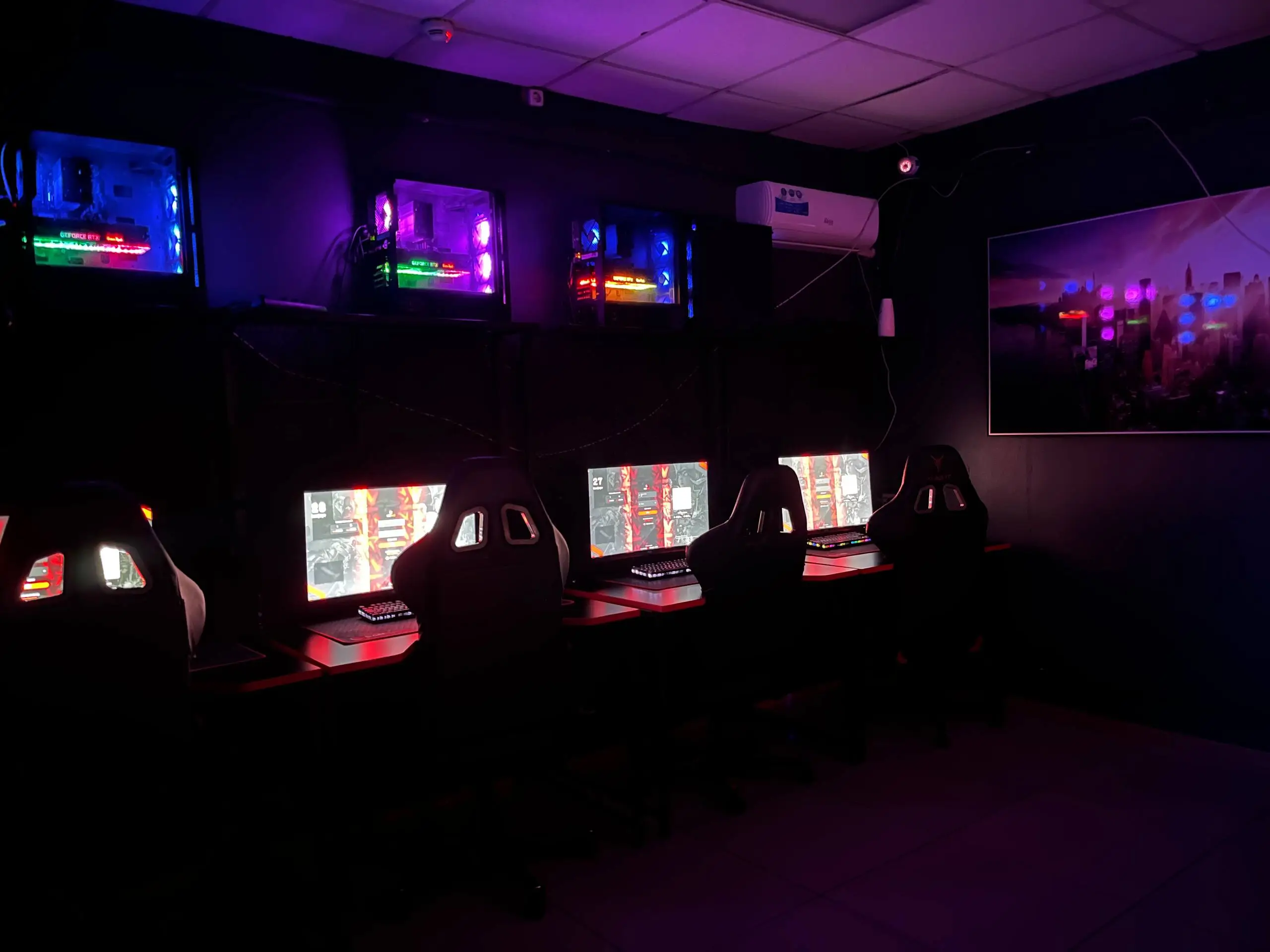 Изображение клуба Кибер @ Арена на Маркса № 7