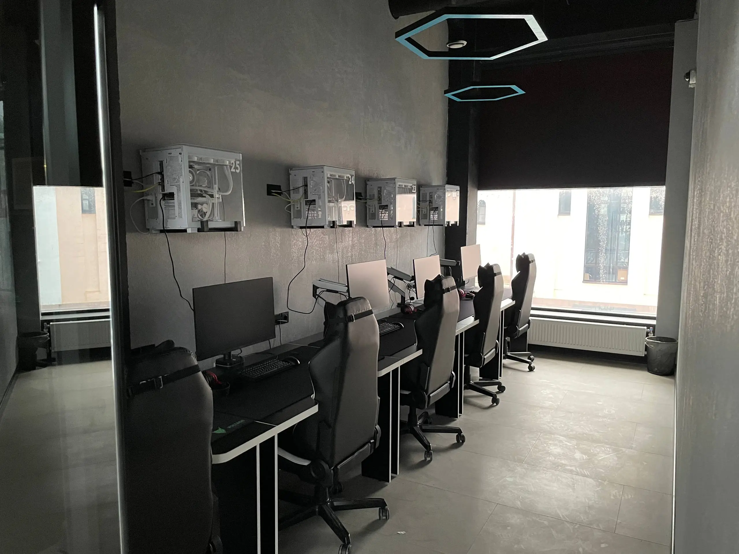 Изображение клуба VOLTAGE № 5