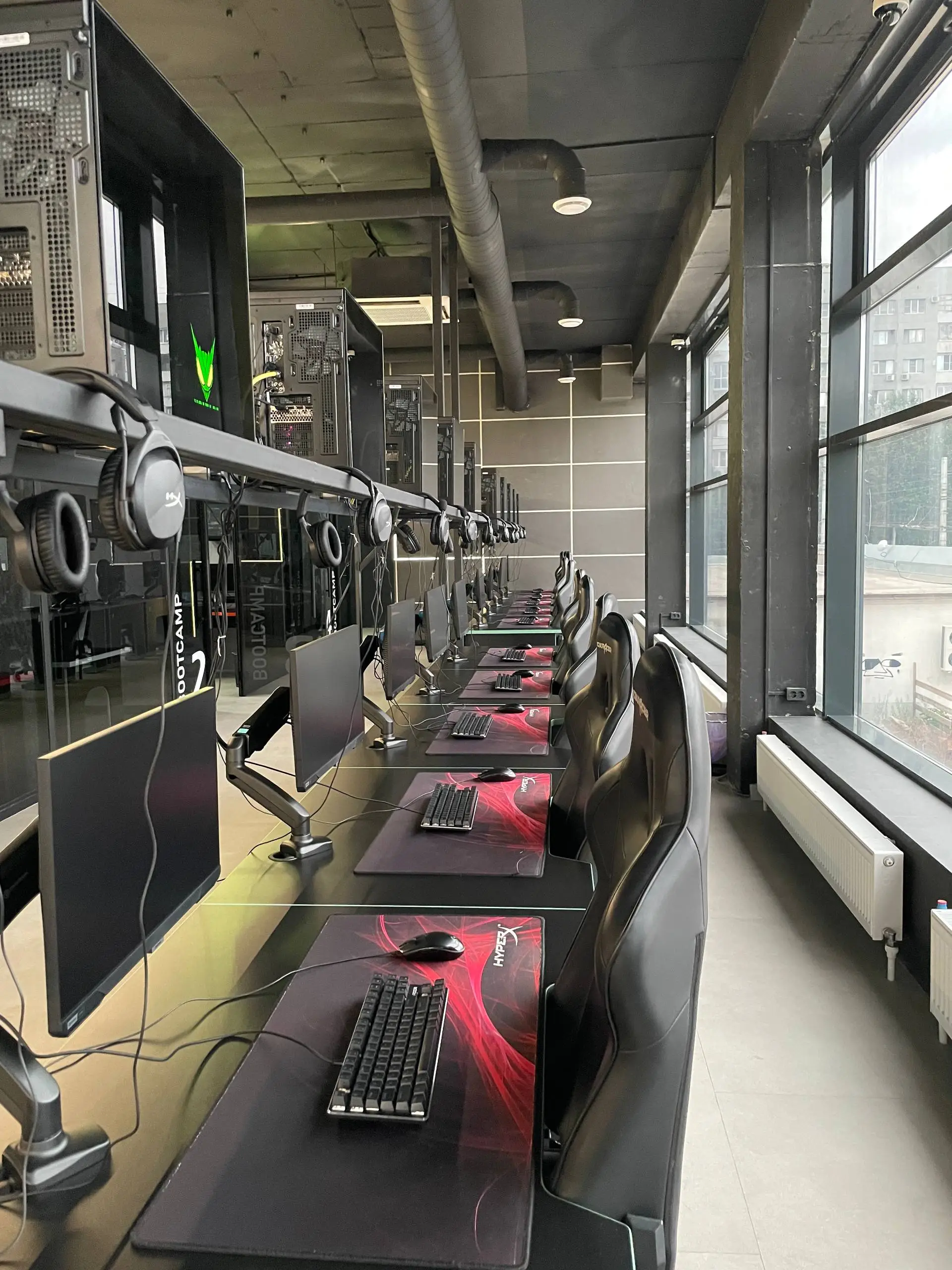 Изображение клуба VOLTAGE № 6