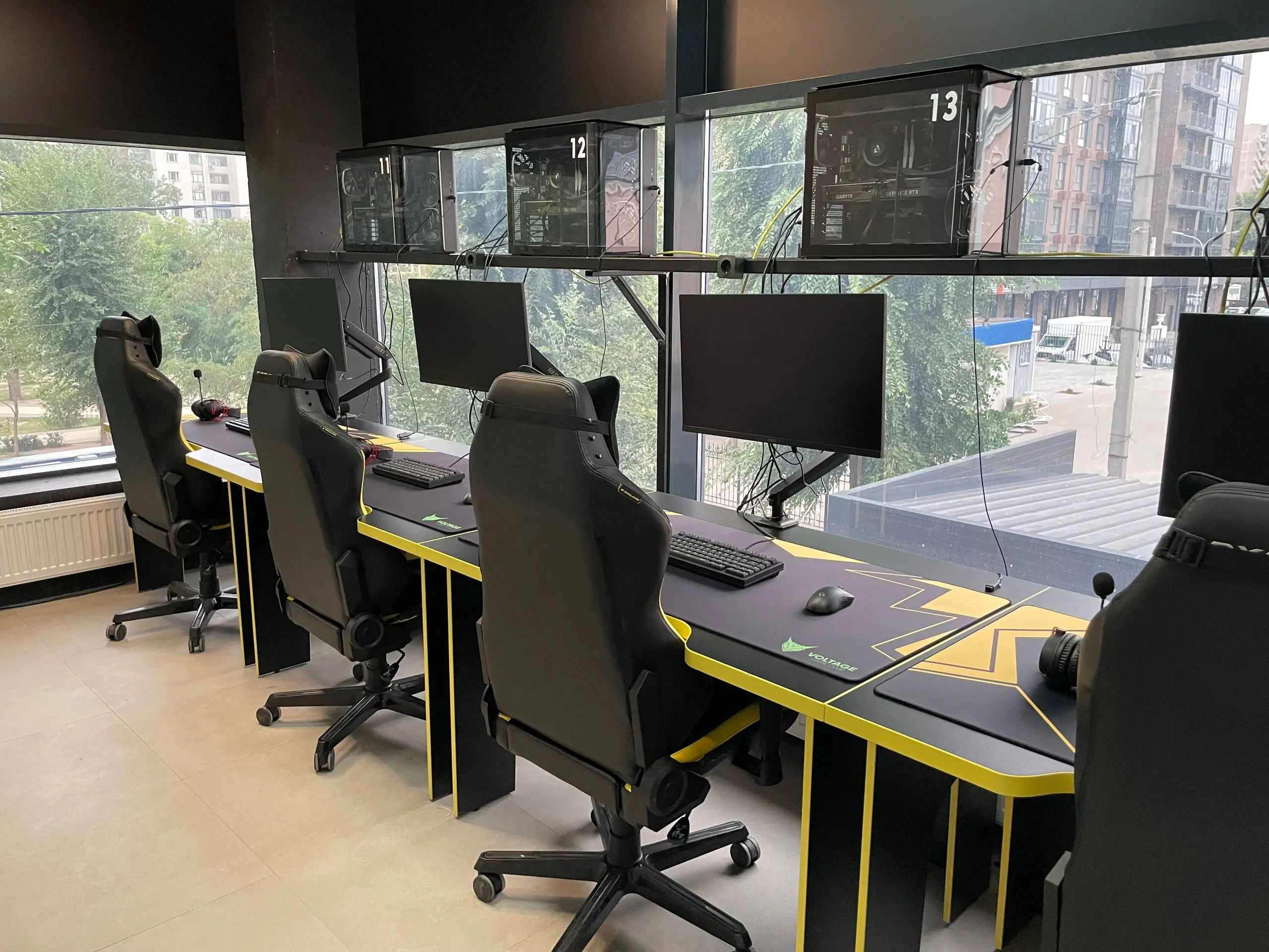 Изображение клуба VOLTAGE № 8