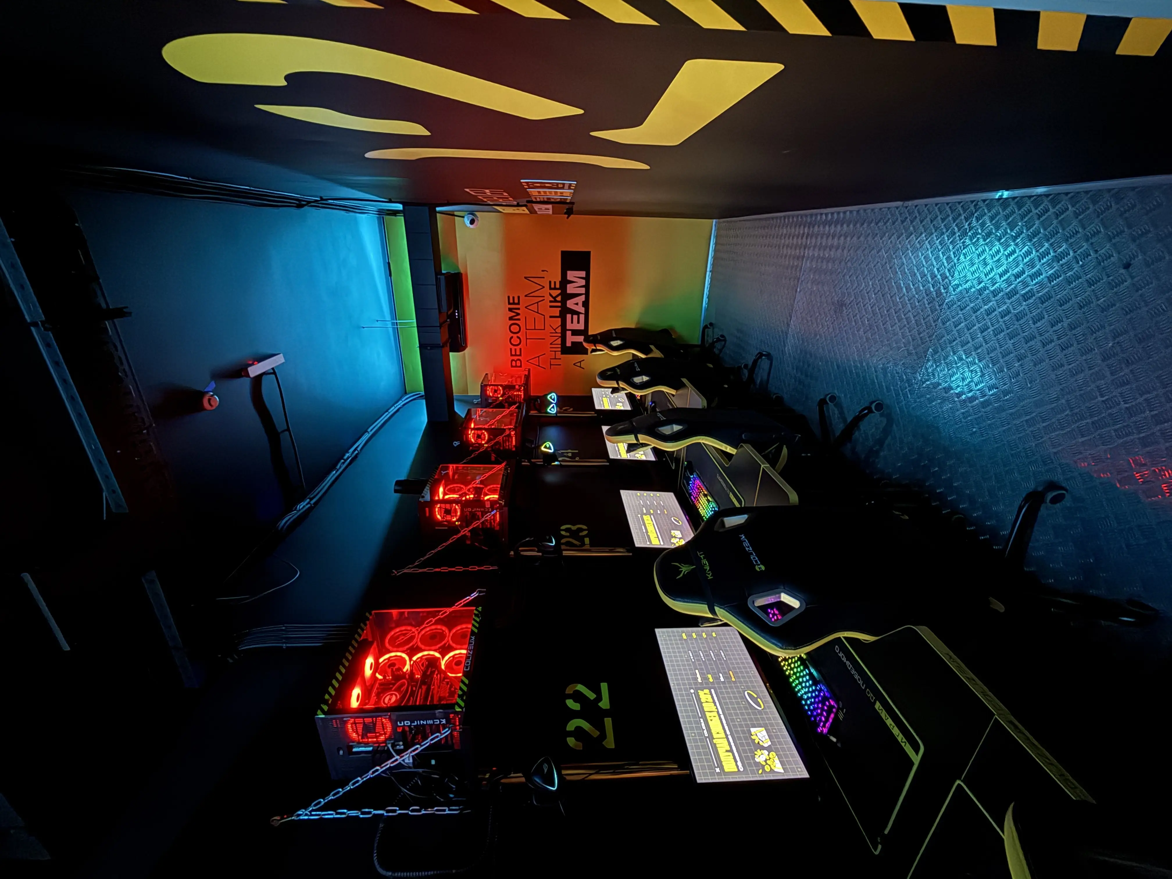 Изображение клуба COLIZEUM Октябрьская № 10