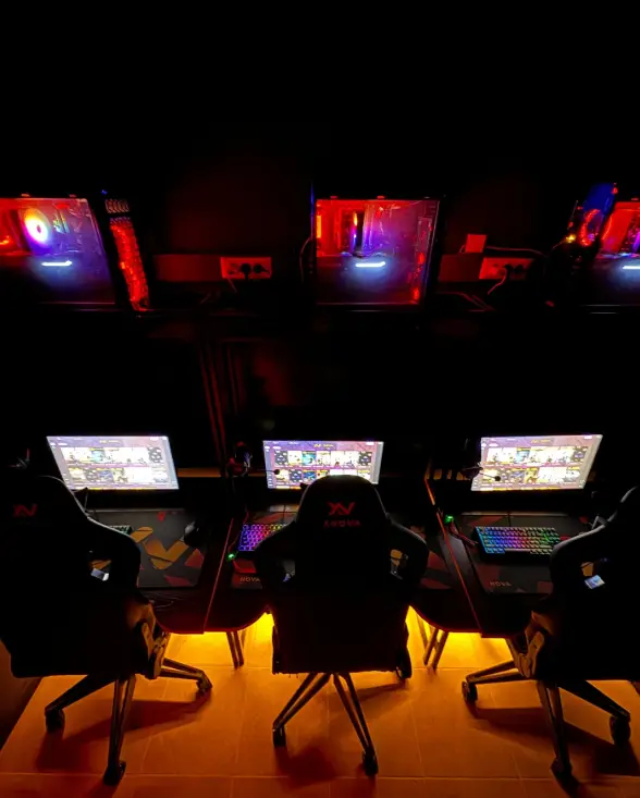 Изображение клуба ХНова № 4