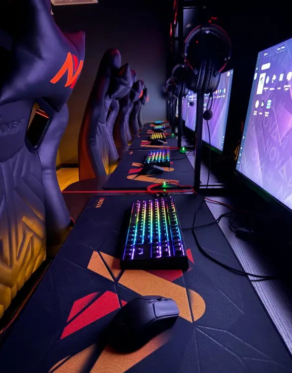 Изображение клуба ХНова № 1