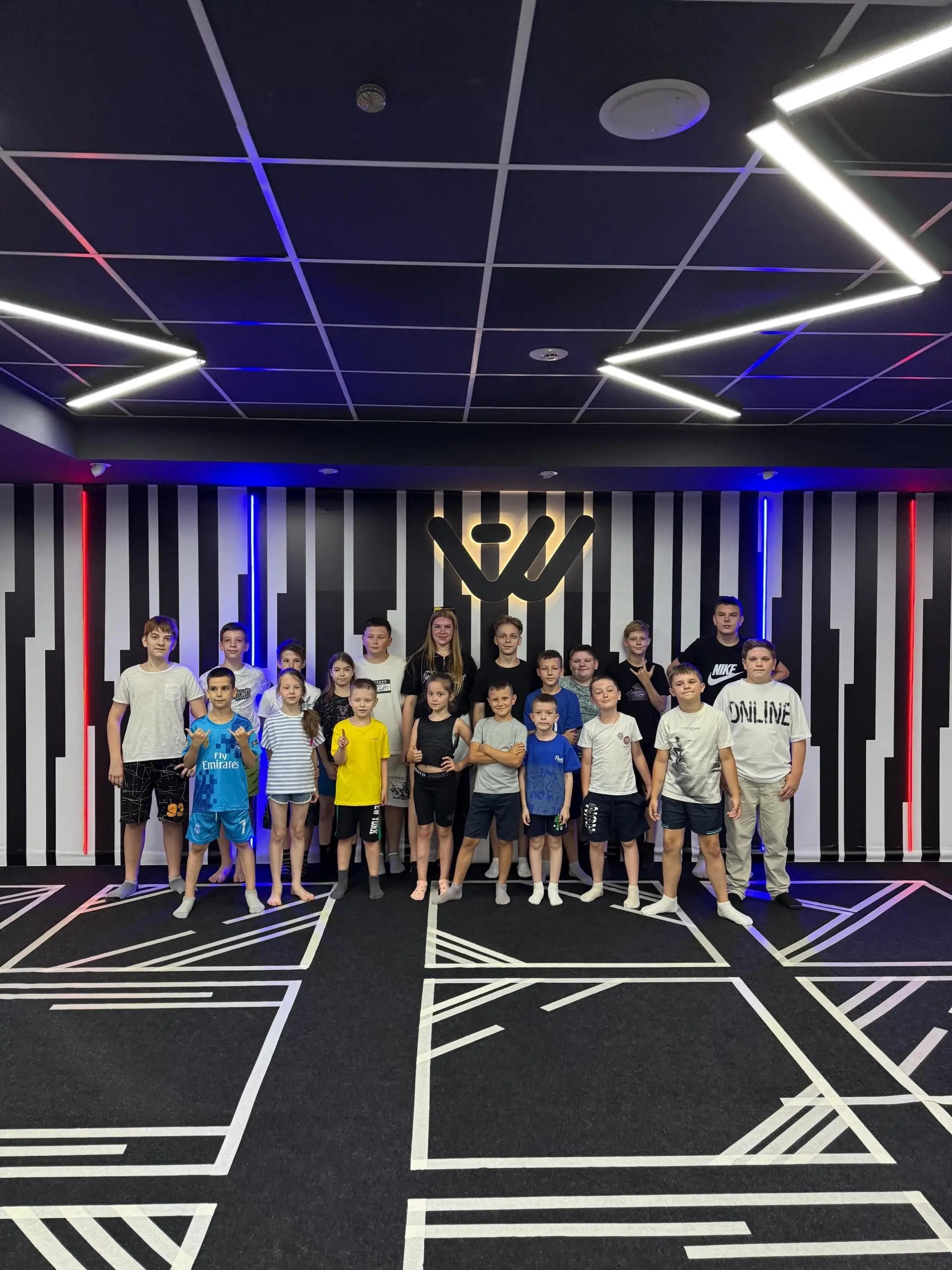 Изображение клуба Another World № 3