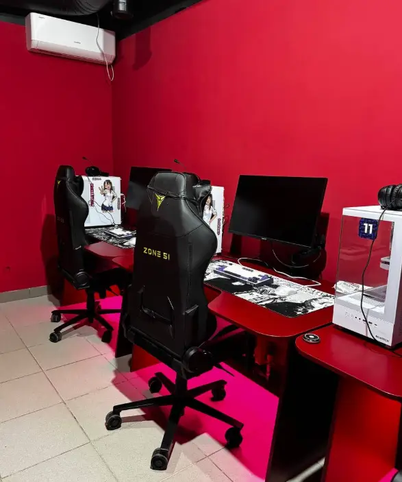 Изображение клуба Godji Cyber Lounge № 3