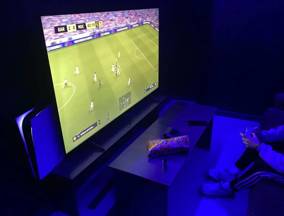 Изображение клуба Under № 3