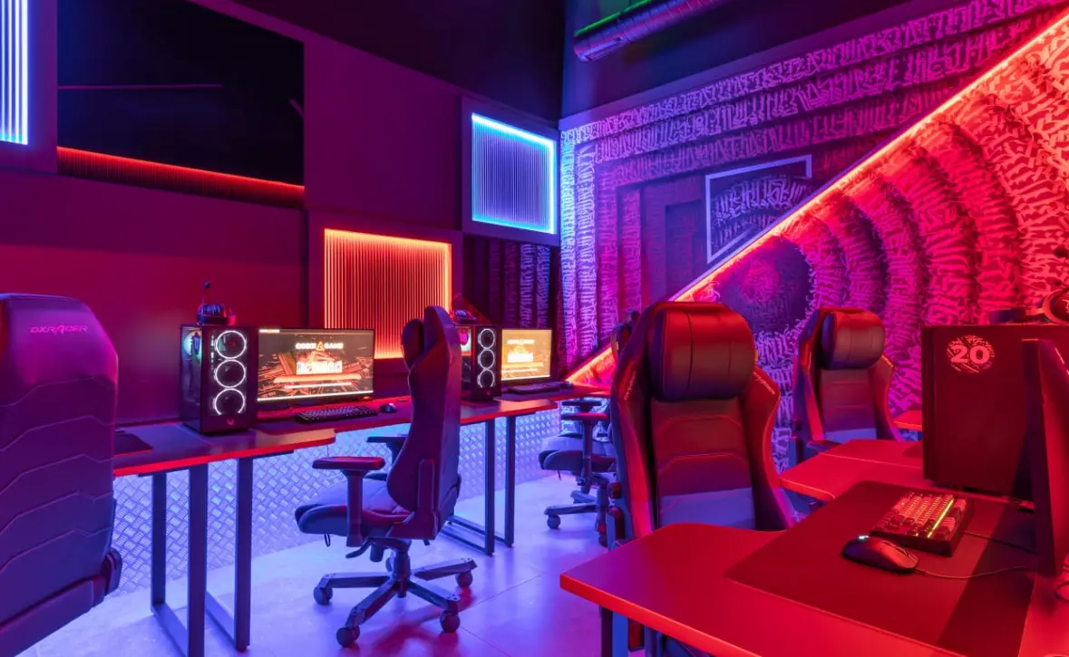 Изображение клуба Godji Cyber Lounge № 1