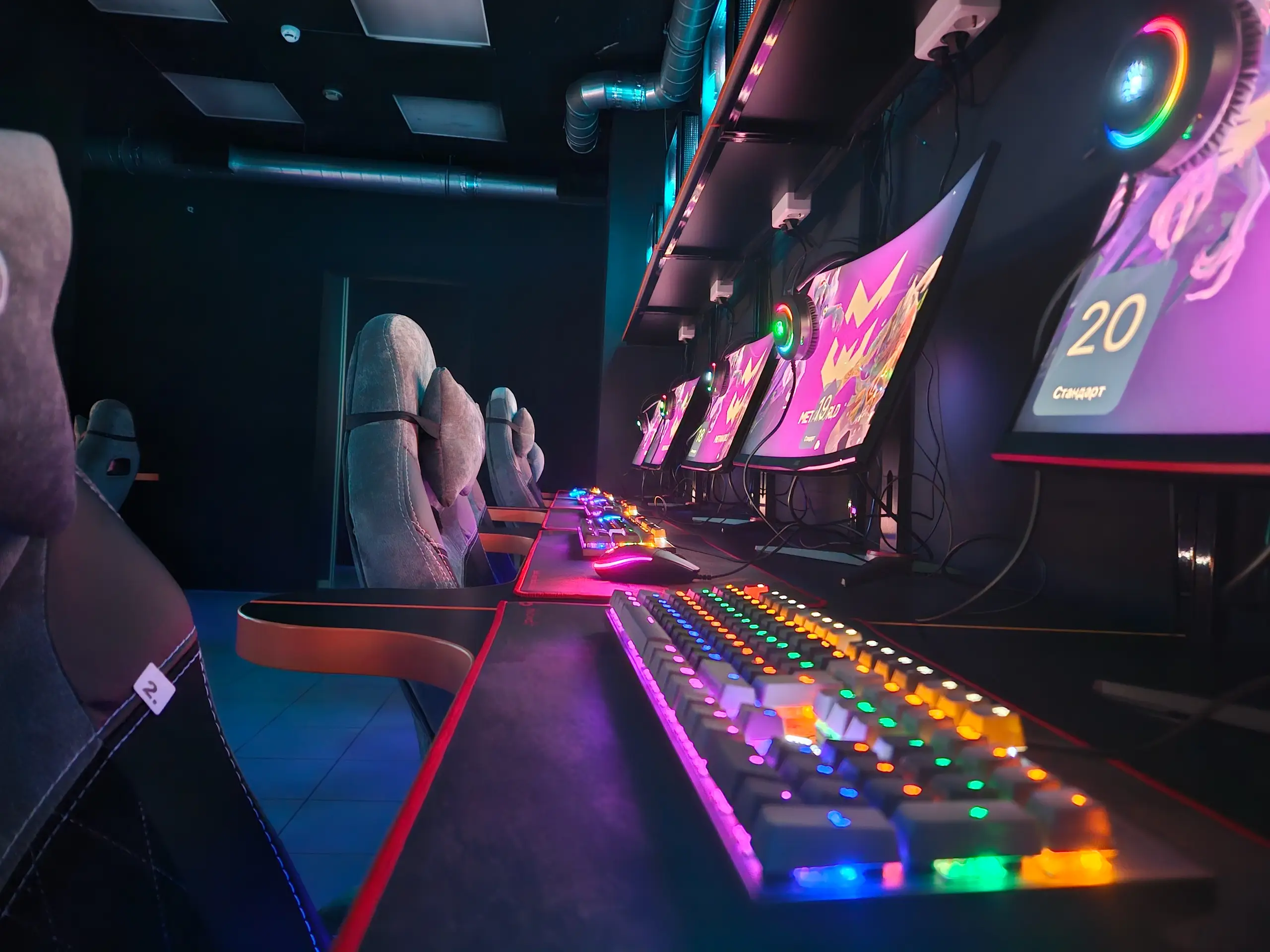 Изображение клуба MetaWorld № 2