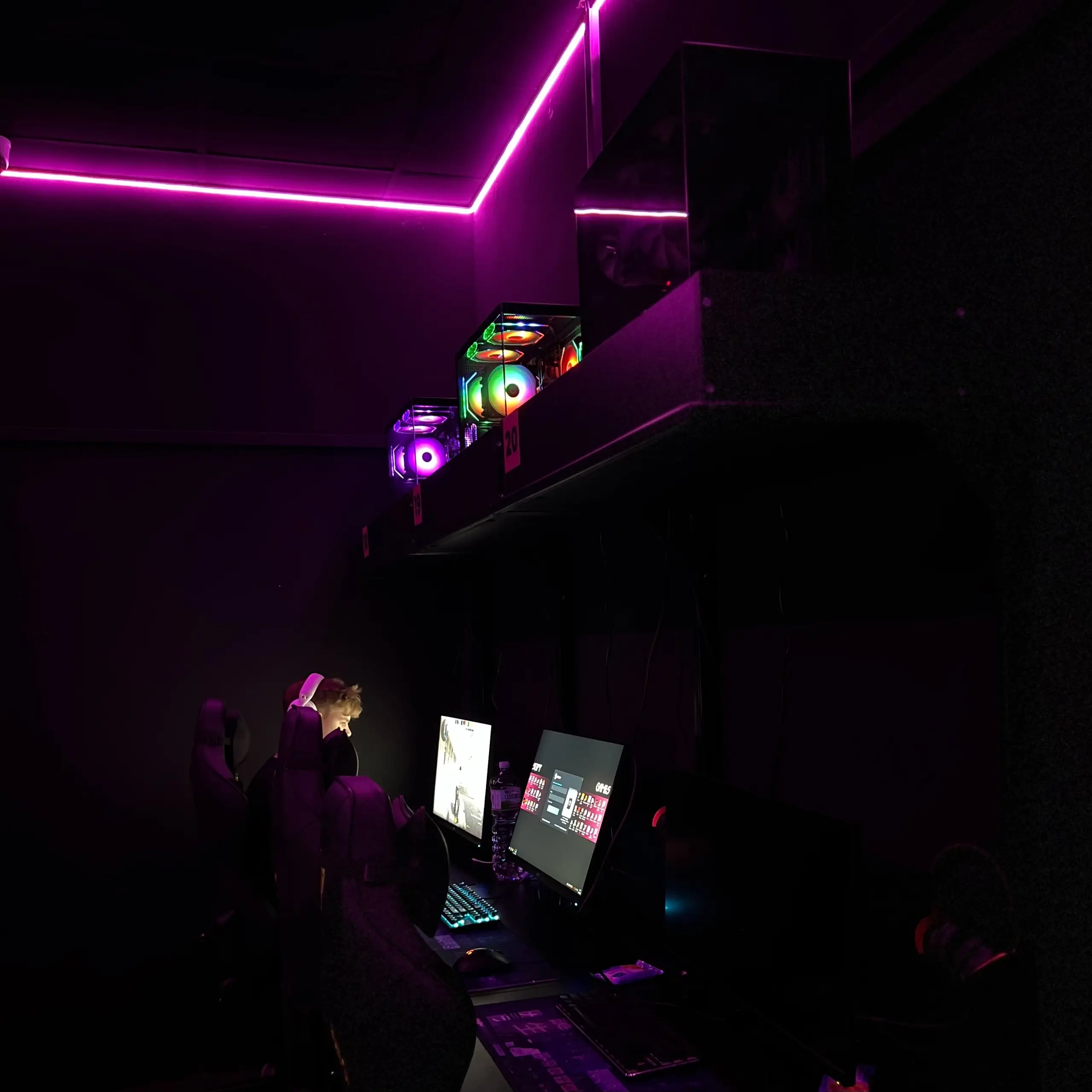 Изображение клуба Typhoon № 4