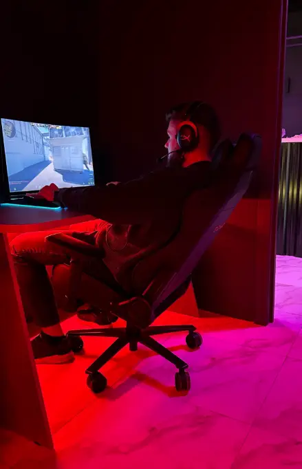 Изображение клуба Godji Cyber Lounge № 4