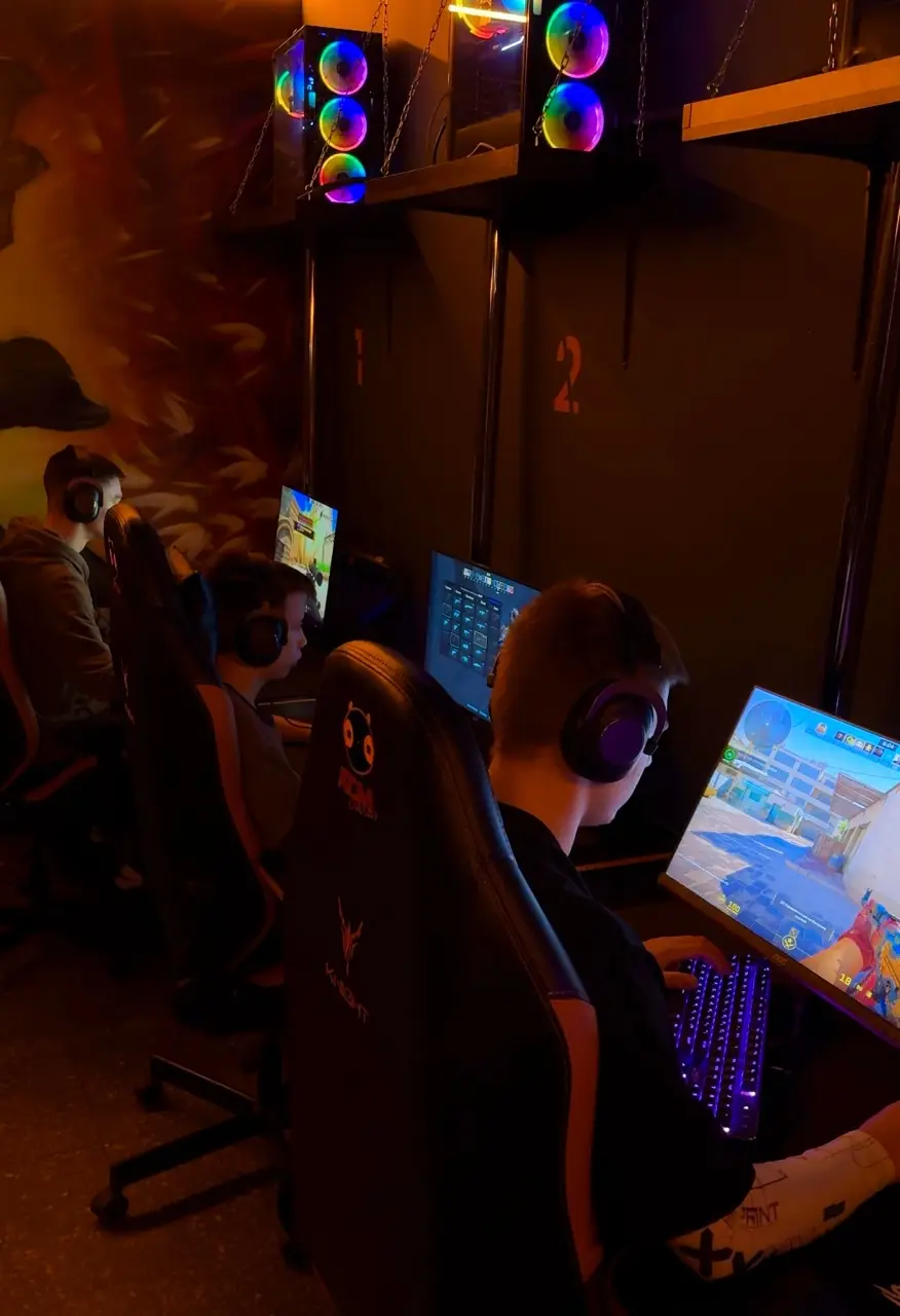 Изображение клуба Atom № 4