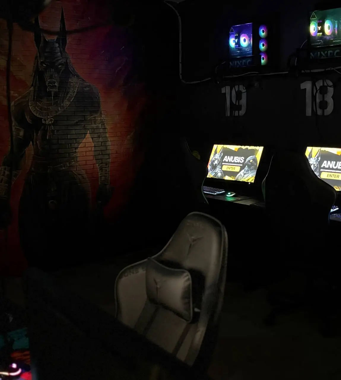 Изображение клуба Anubis № 3