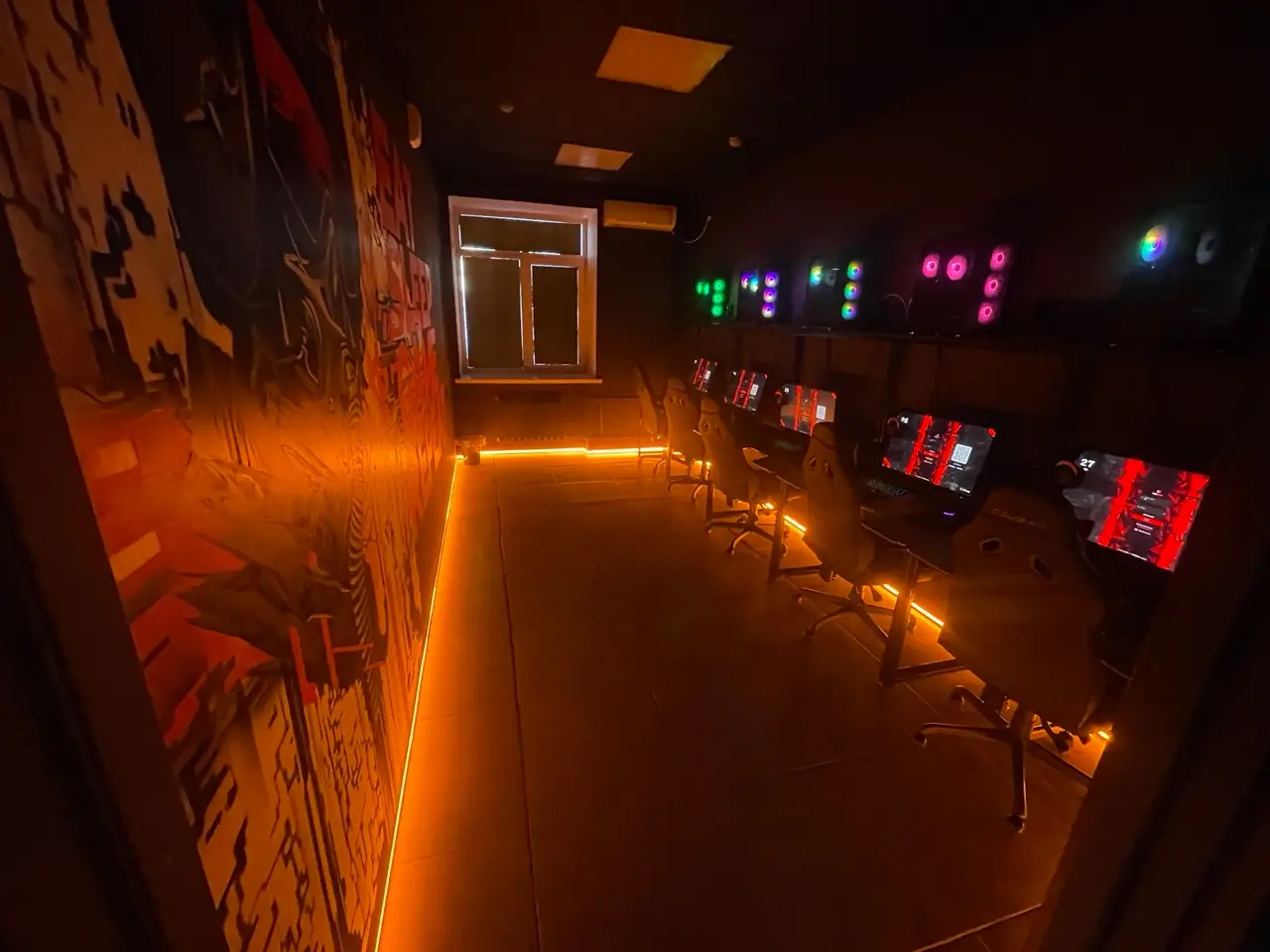 Изображение клуба ATOM № 6