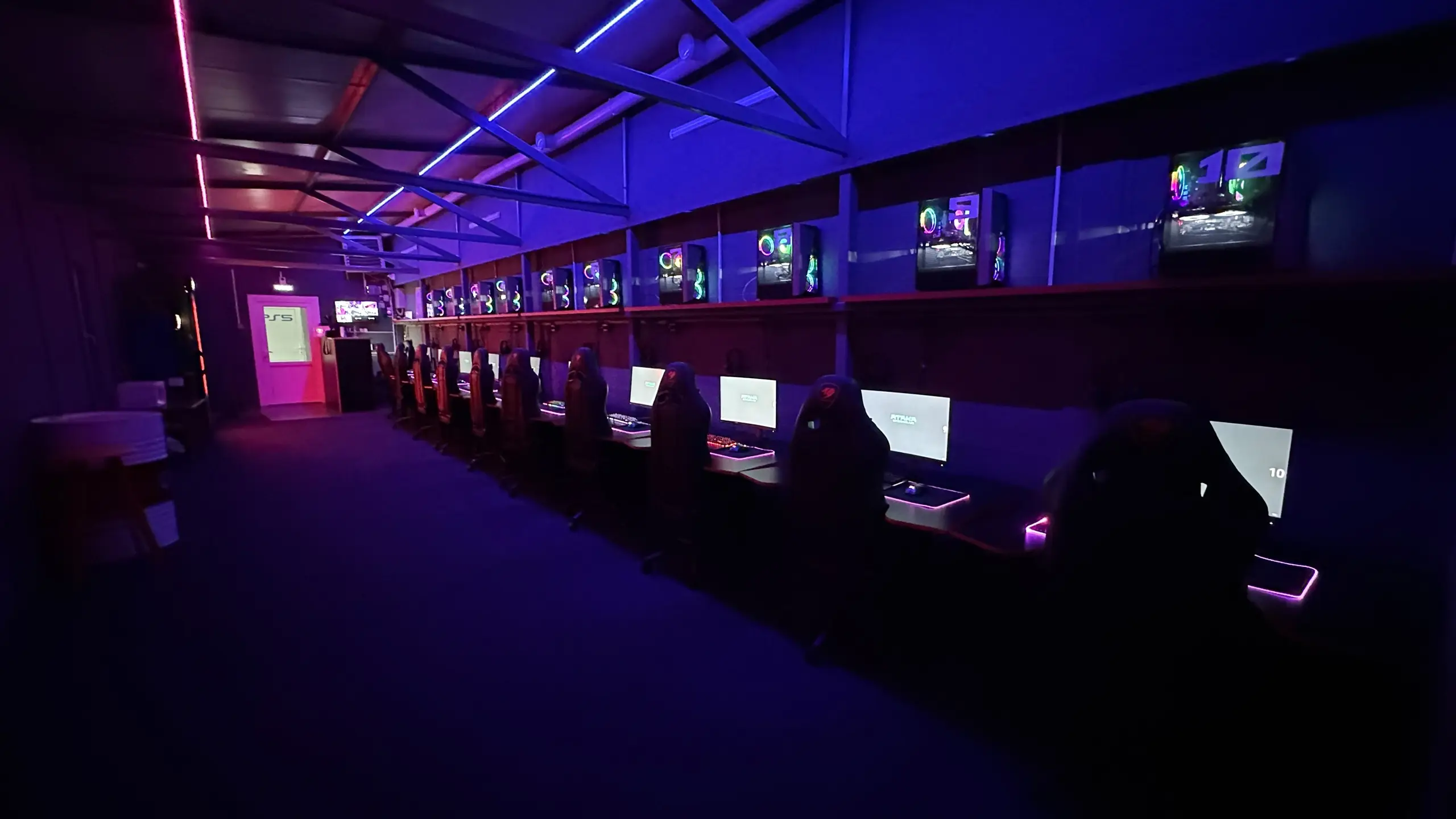 Изображение клуба Ataka Cyberclub № 5