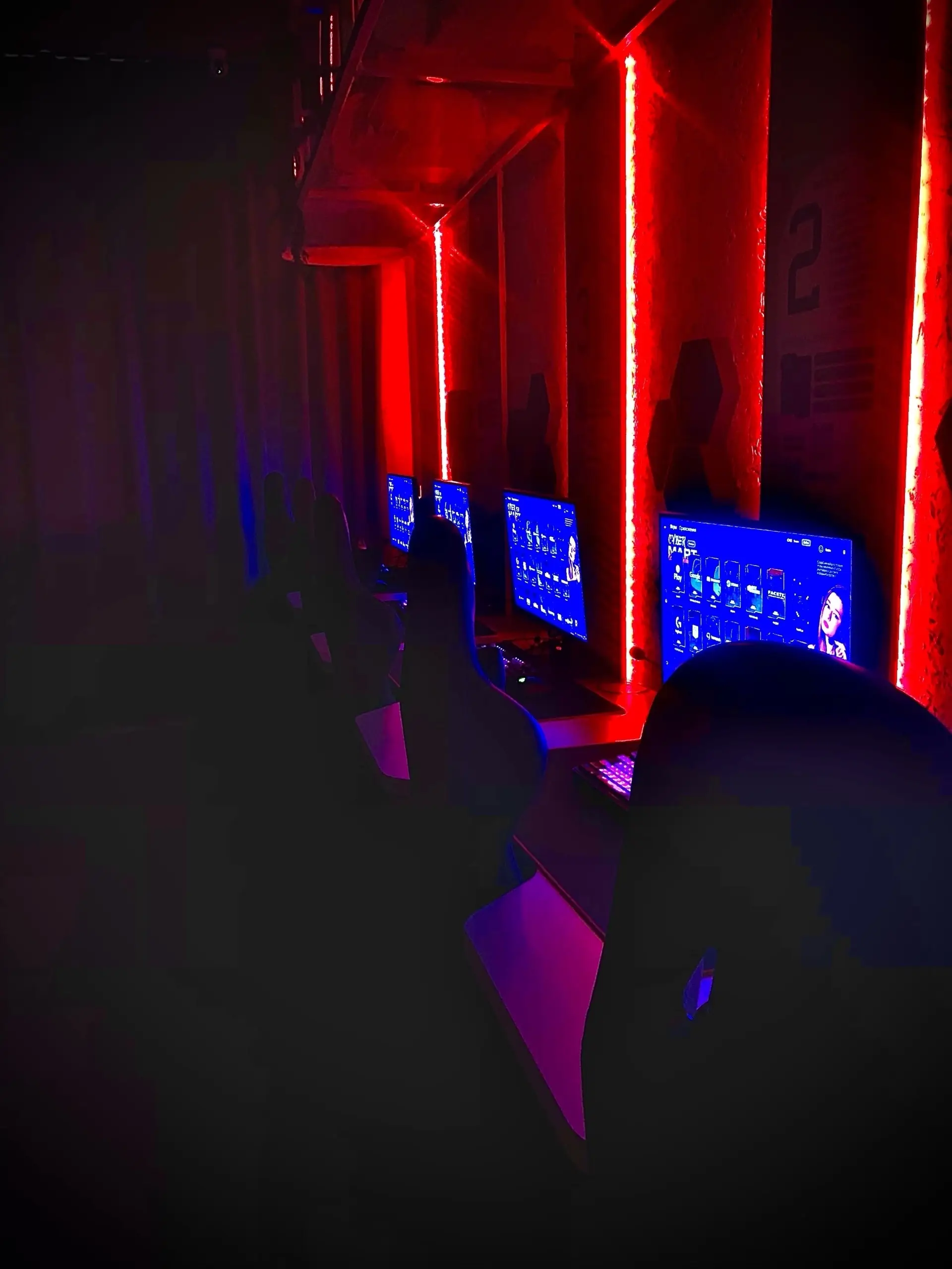 Изображение клуба Cyber Mart Premium № 1