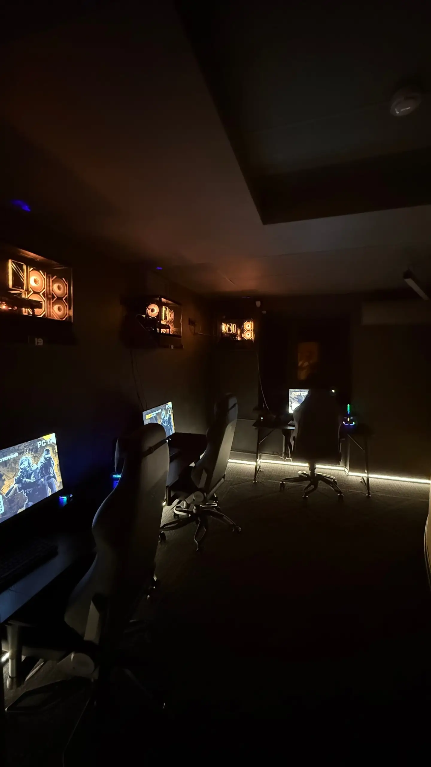 Изображение клуба Dust № 1