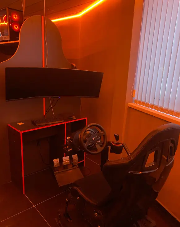 Изображение клуба Logovo № 3