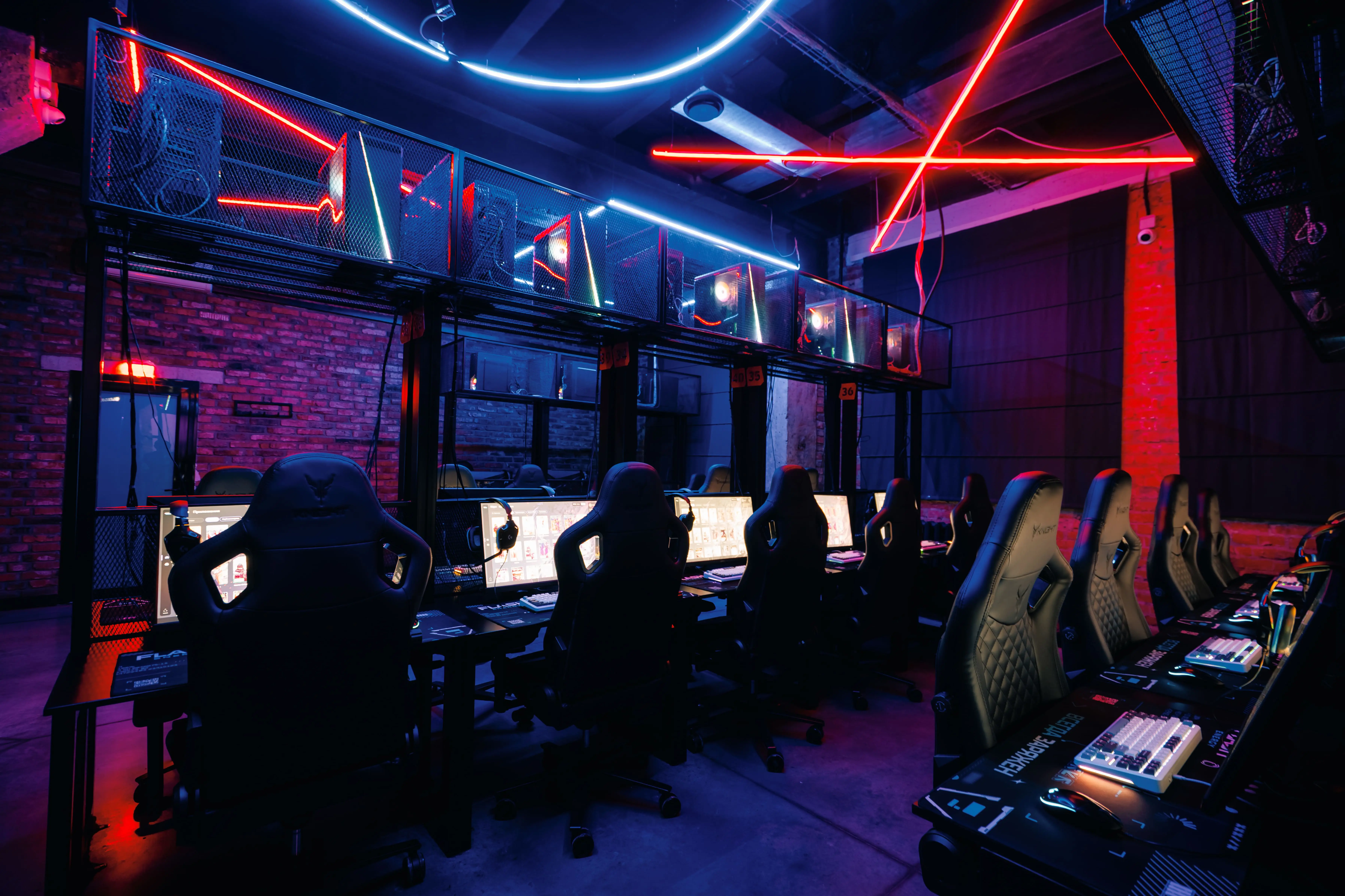 Изображение клуба Мэйк Арена № 1