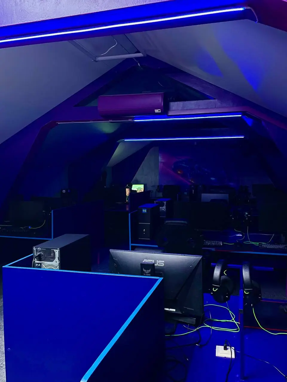 Изображение клуба XXI VEK № 2