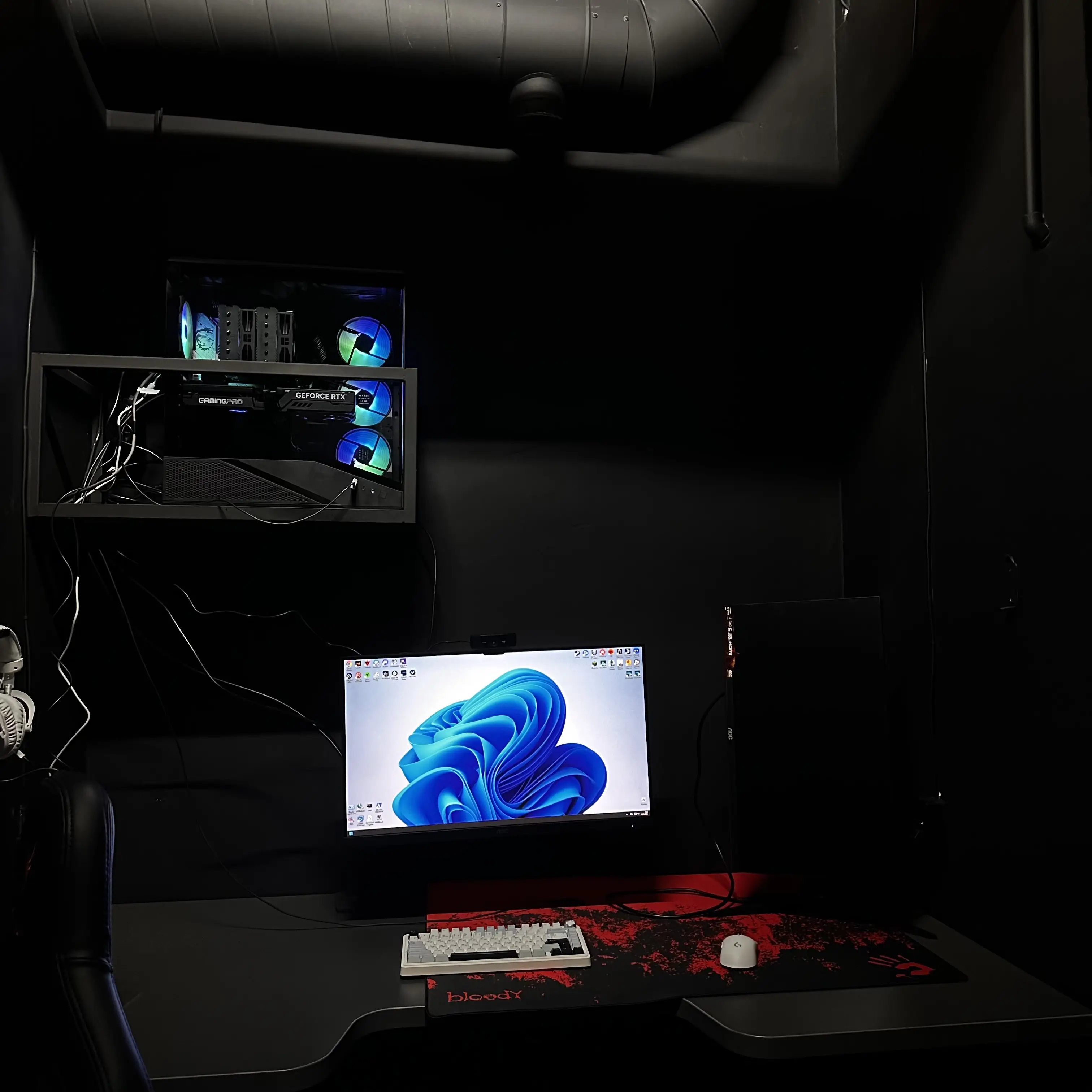 Изображение клуба Aura № 2