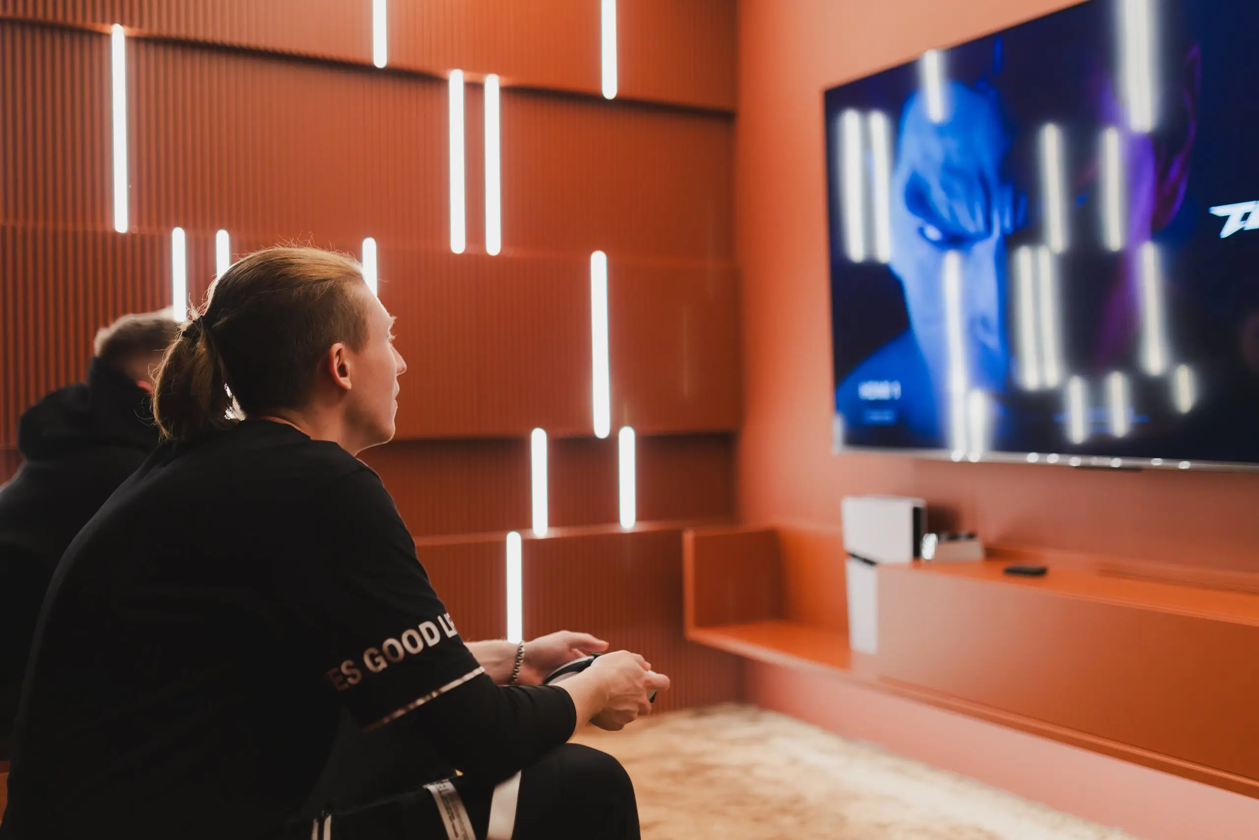 Изображение клуба RES Space № 6