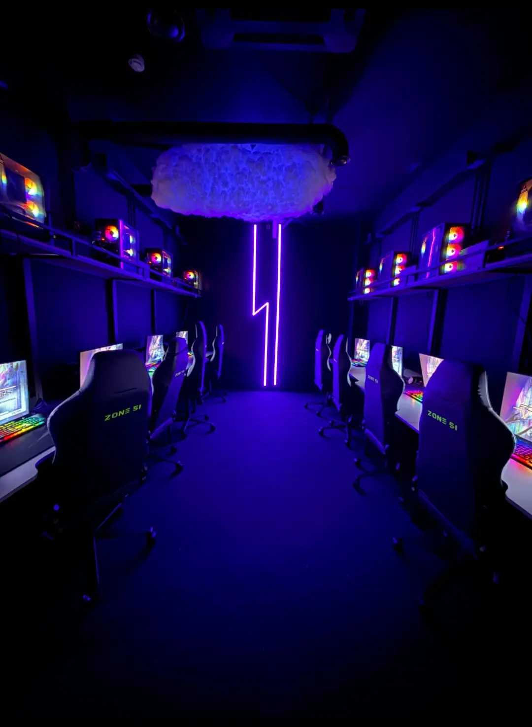 Изображение клуба Adrenalin № 10