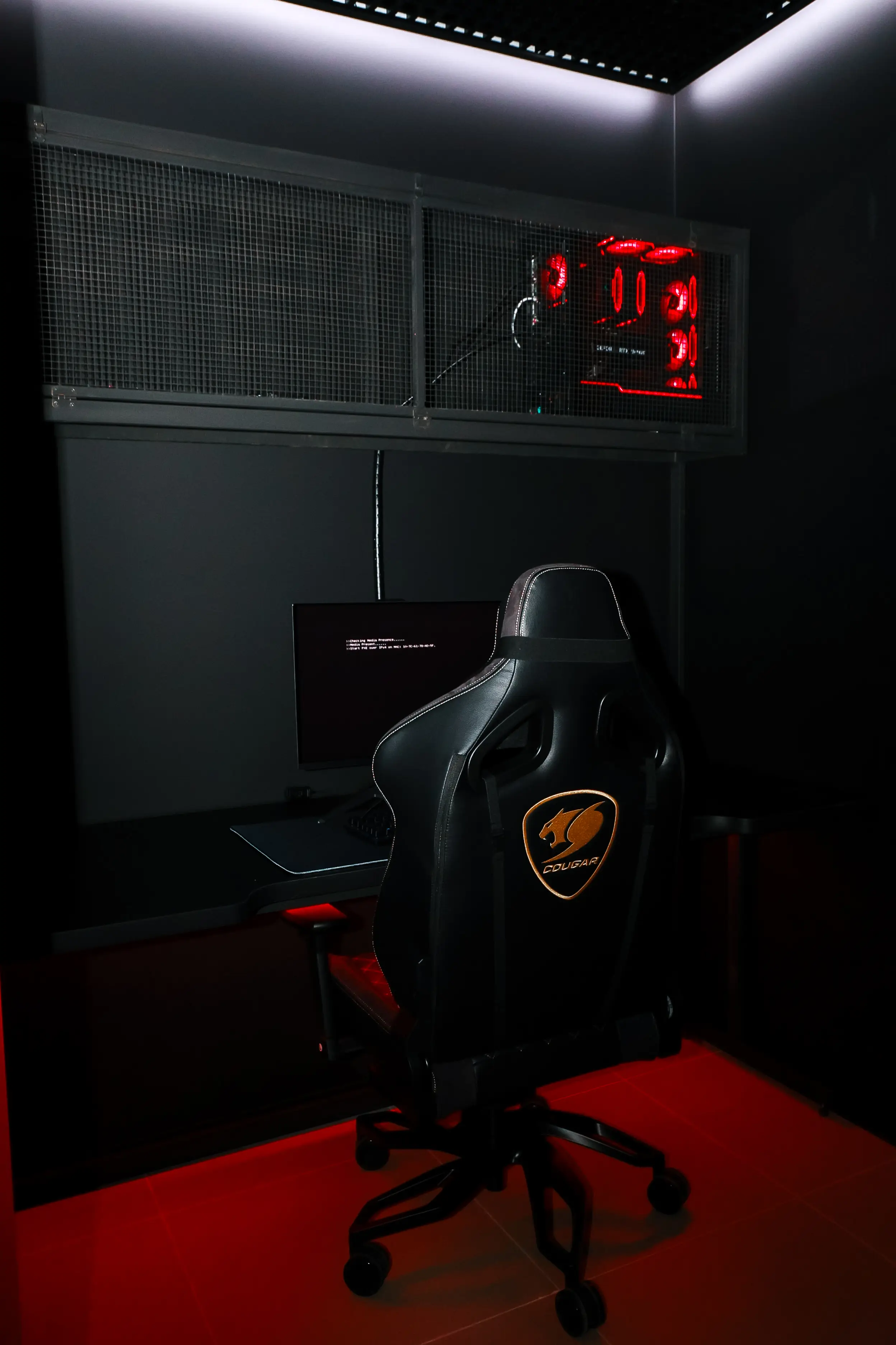 Изображение клуба Минус Ван № 7