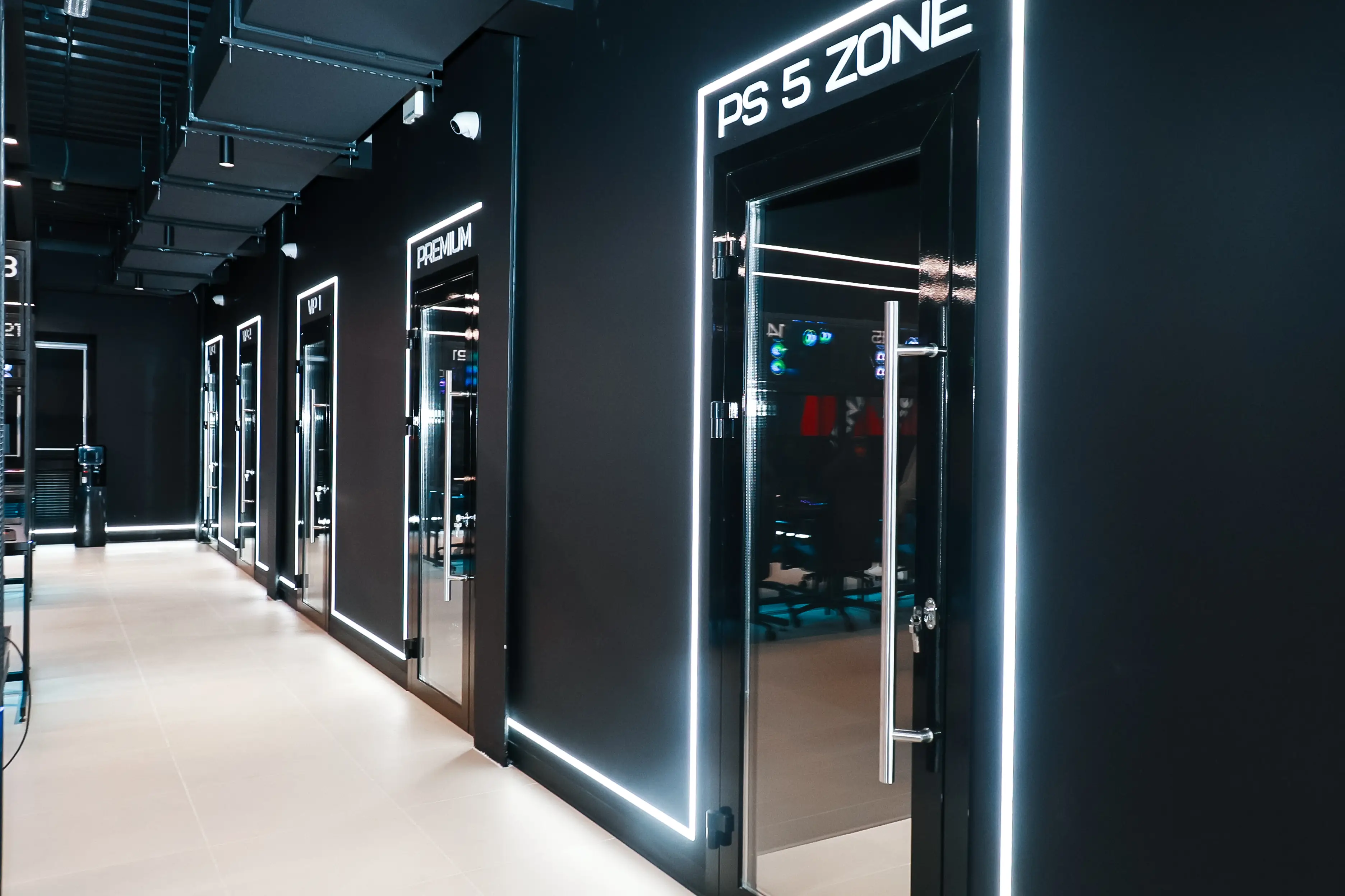 Изображение клуба Минус Ван № 5