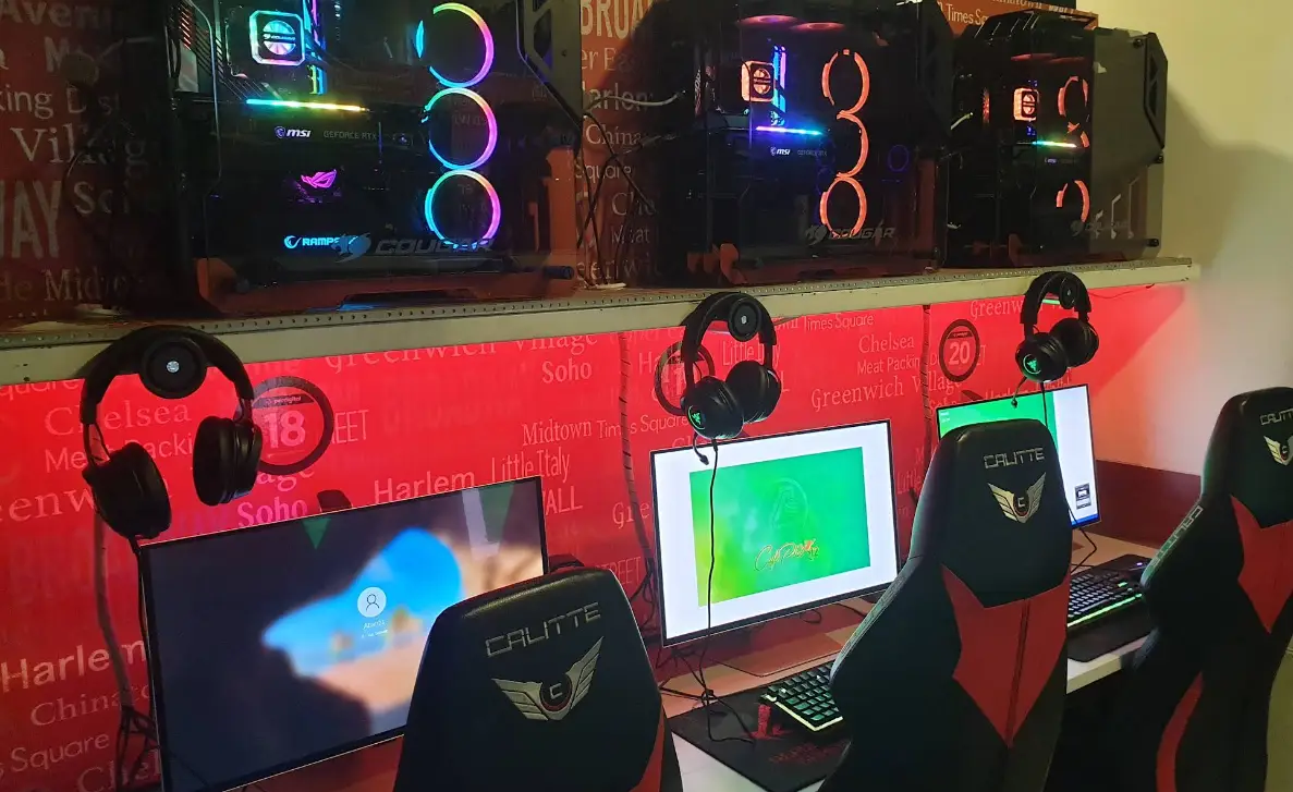 Изображение клуба Atlantis Internet Cafe № 2