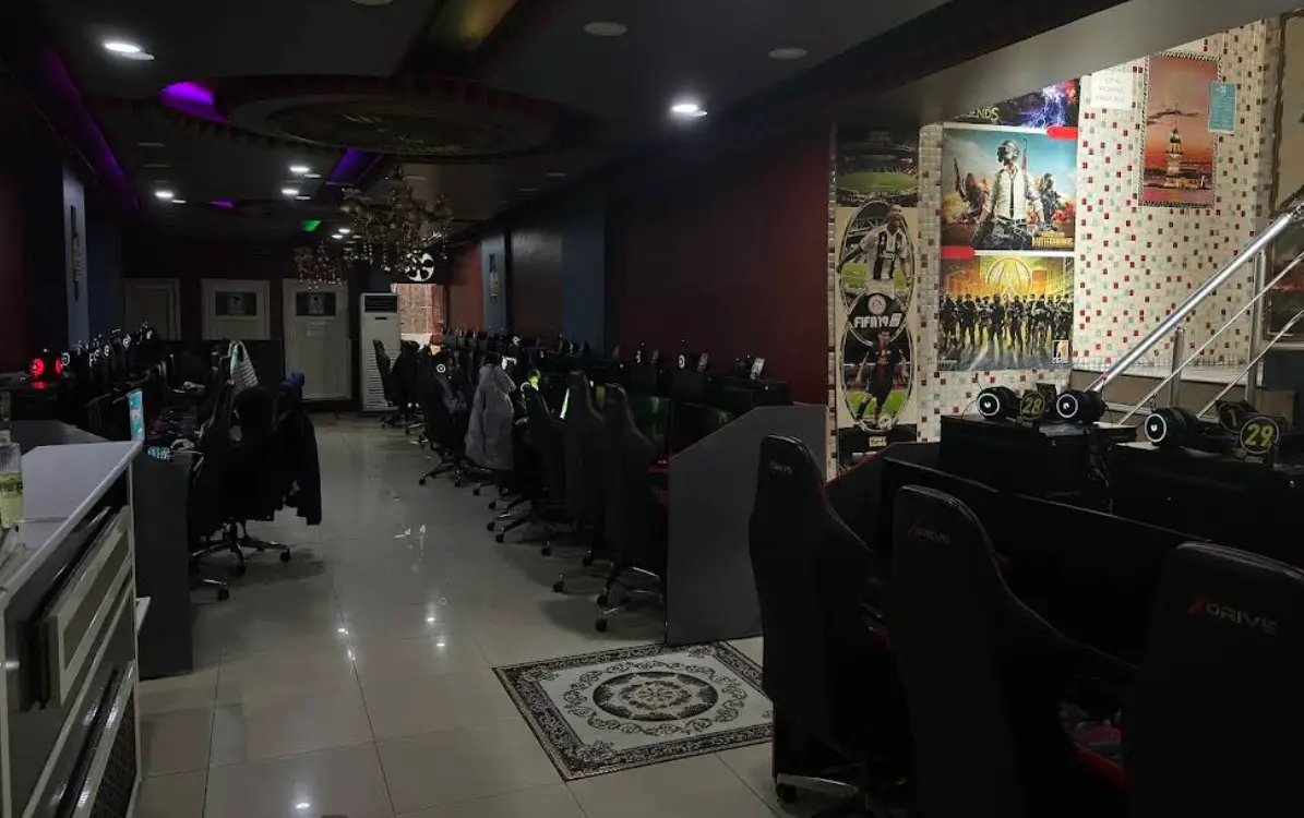 Изображение клуба First Class E-spor cafe № 1
