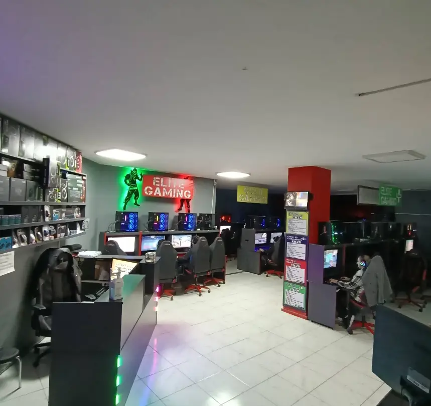 Изображение клуба Metropol Internet Cafe № 4