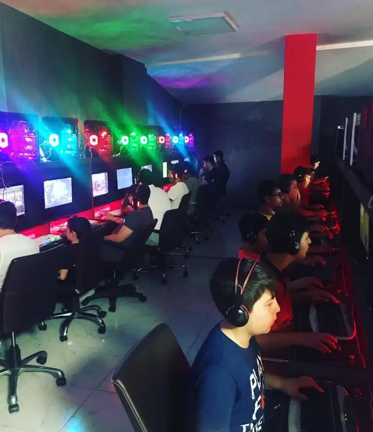 Изображение клуба Metropol Internet Cafe № 3