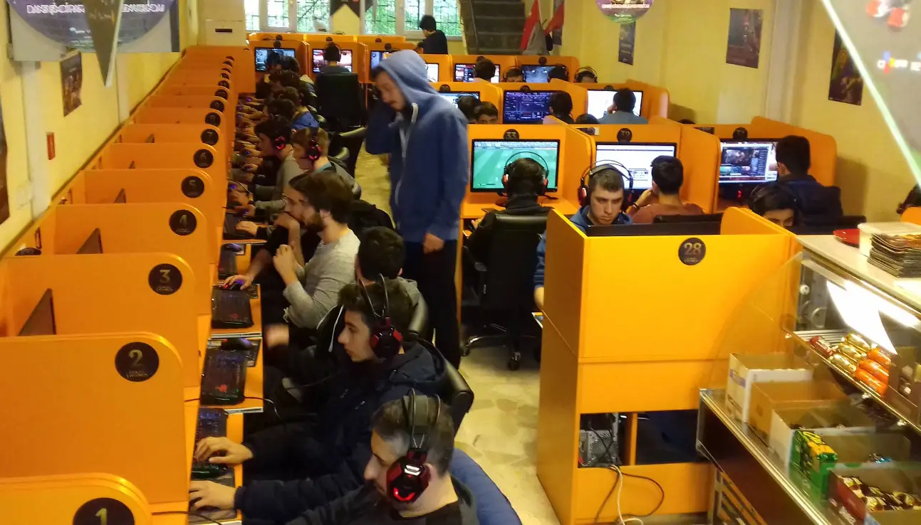 Изображение клуба UGURLU INTERNET CAFE № 3