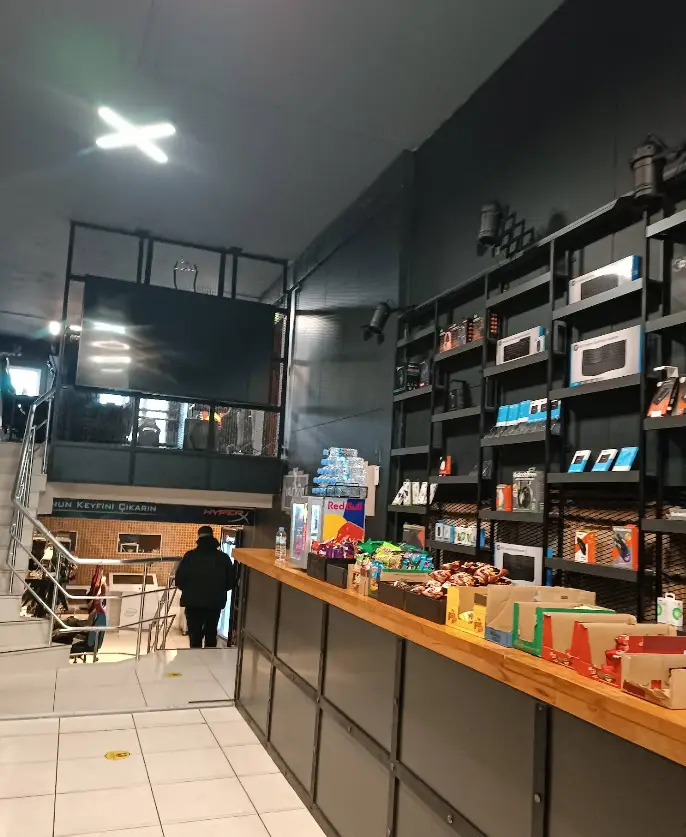 Изображение клуба Zocco's Internet & Cafe № 3