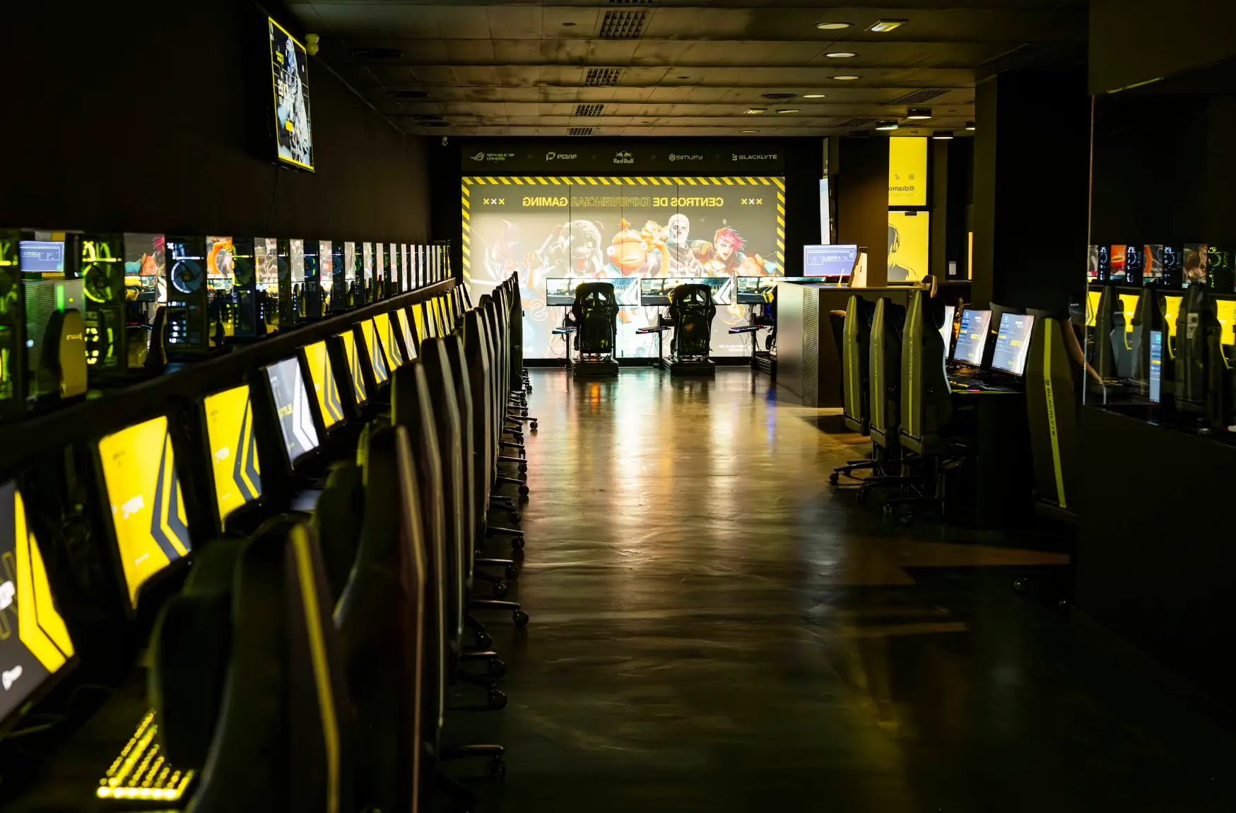 Изображение клуба Diamond Esports Center - Valencia № 4