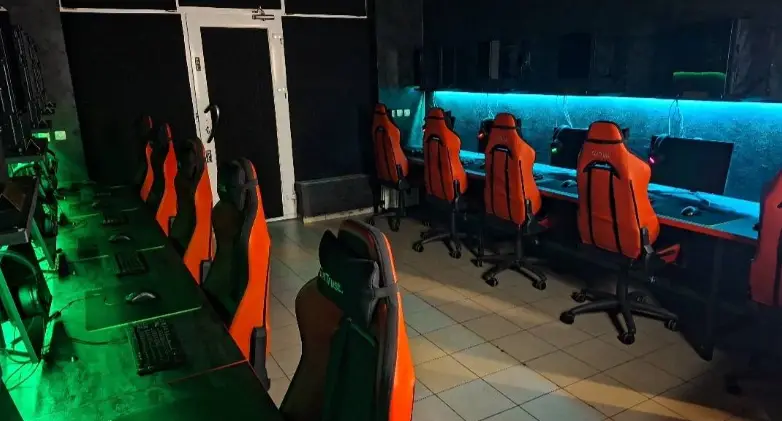 Изображение клуба Pyramid Gaming Center № 2