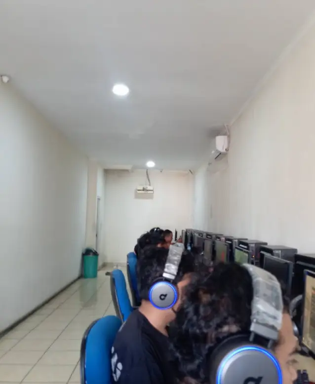 Изображение клуба SUPERNOVA HELIX GADING SERPONG № 3