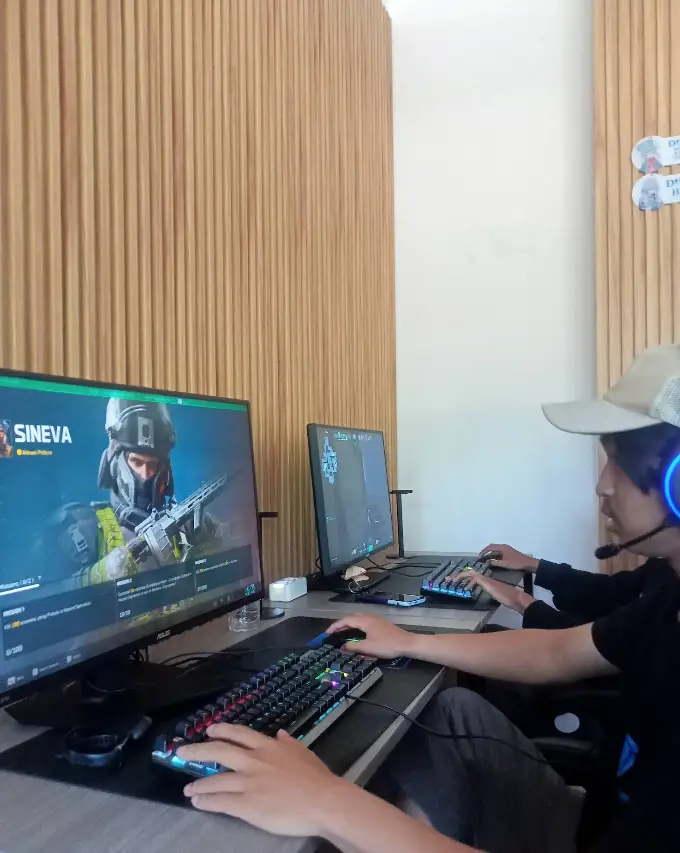 Изображение клуба LUMOS INTERNET CAFÉ № 3