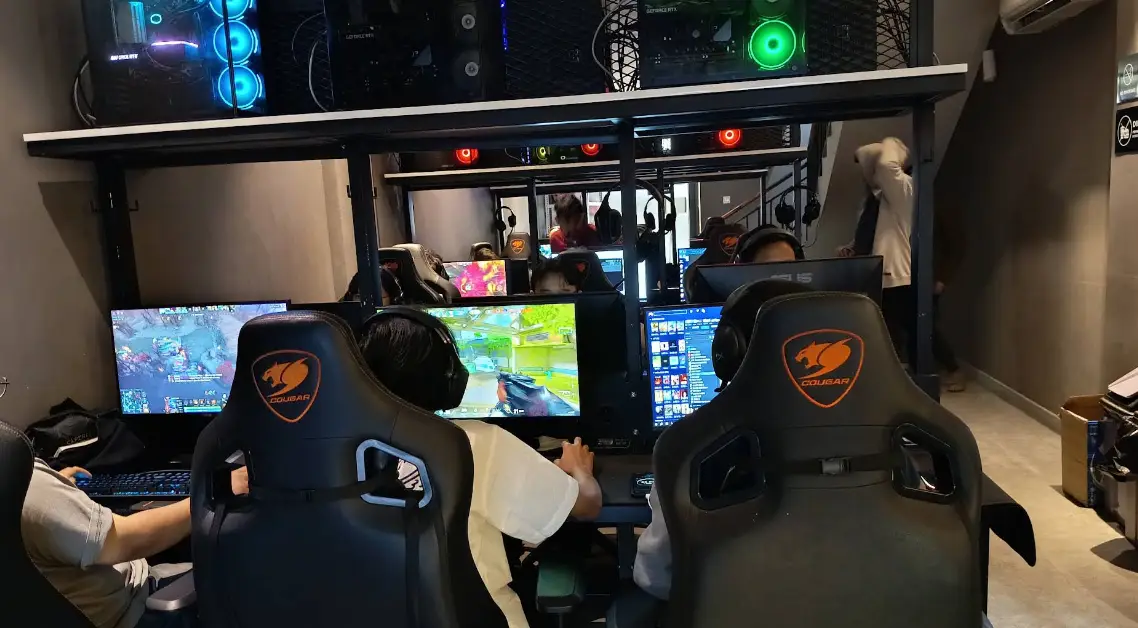 Изображение клуба Spade Gaming Space Kemanggisan № 3