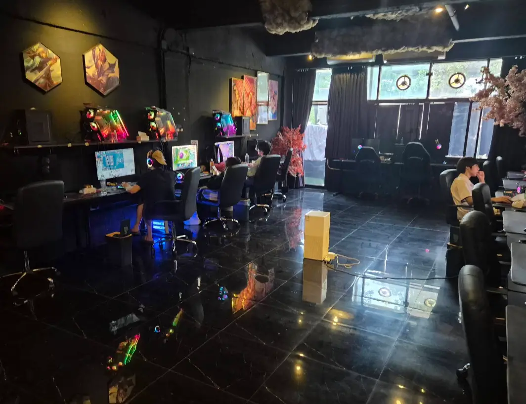 Изображение клуба 88 Internet Café № 1