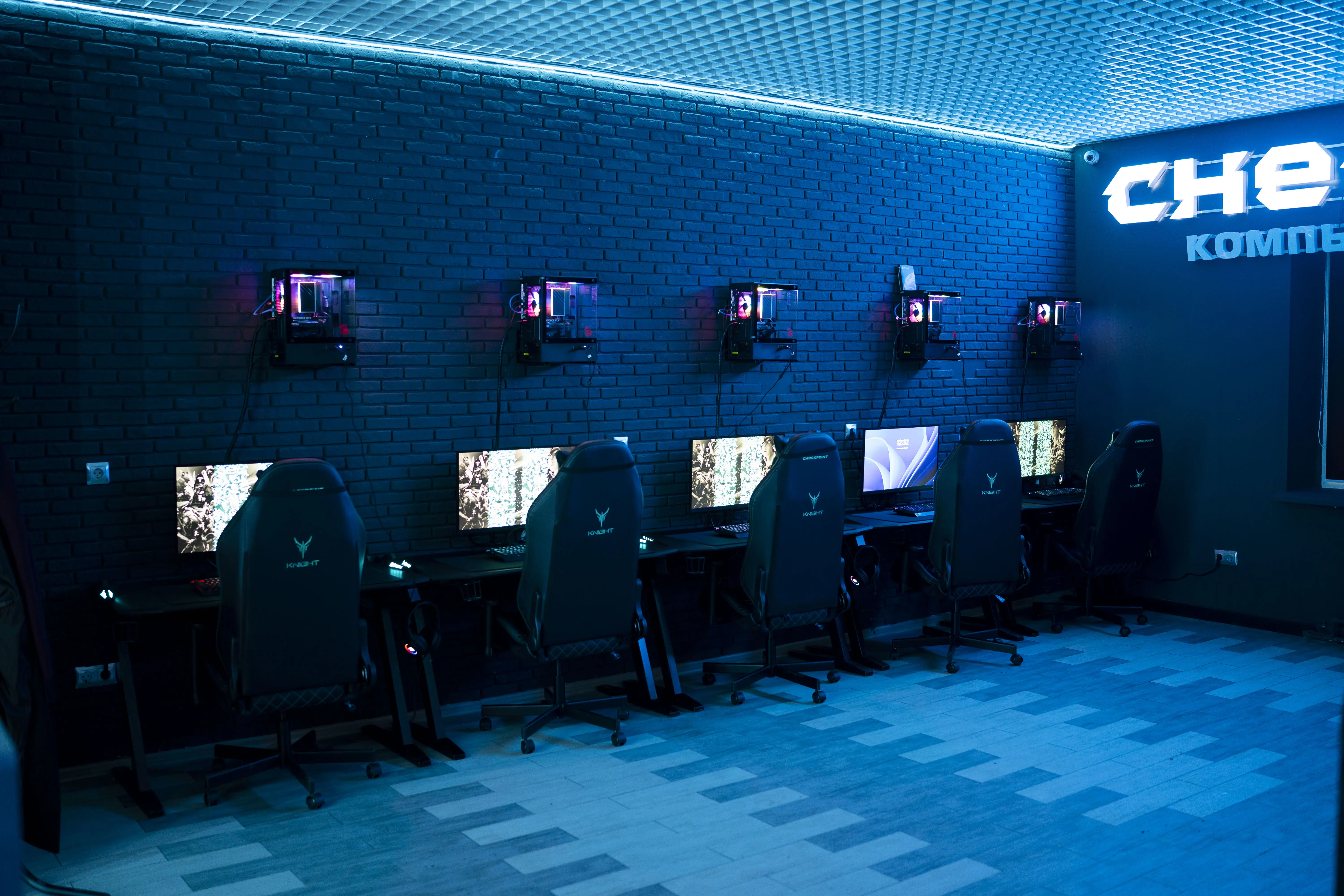 Изображение клуба CHECKPOINT № 7