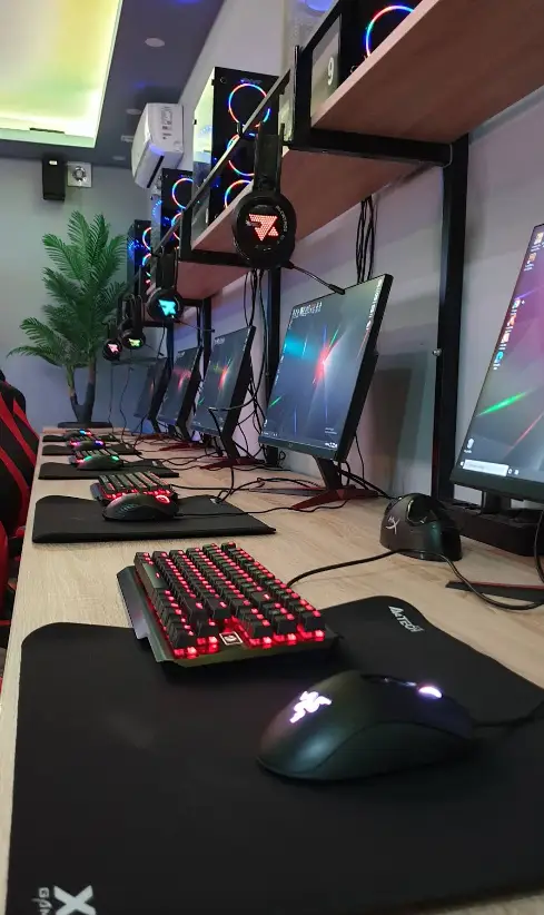 Изображение клуба Hollywood gaming centar № 3