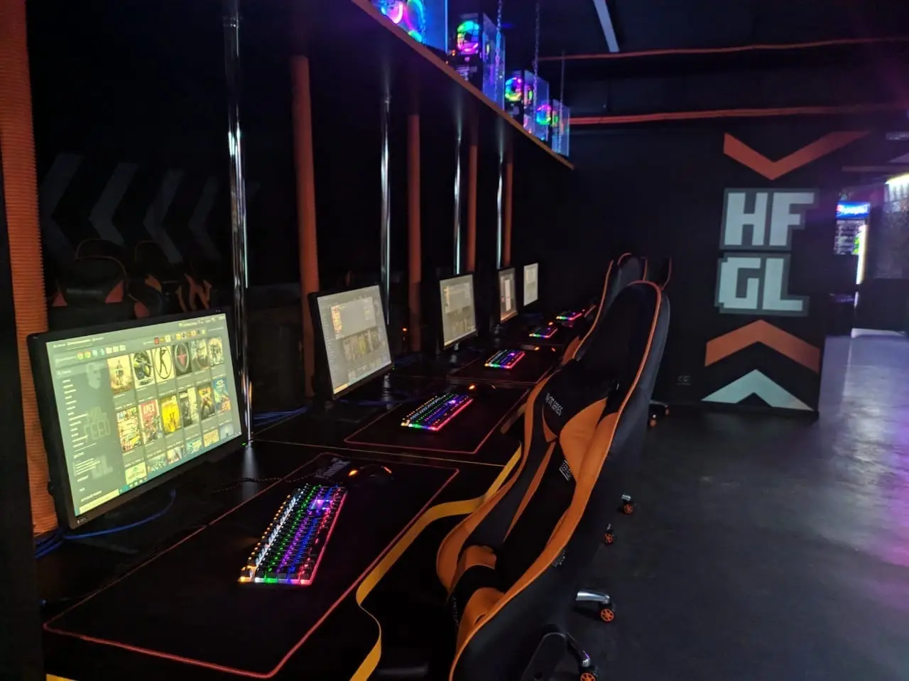 Изображение клуба FeniiiX. Gg на Ленина № 1