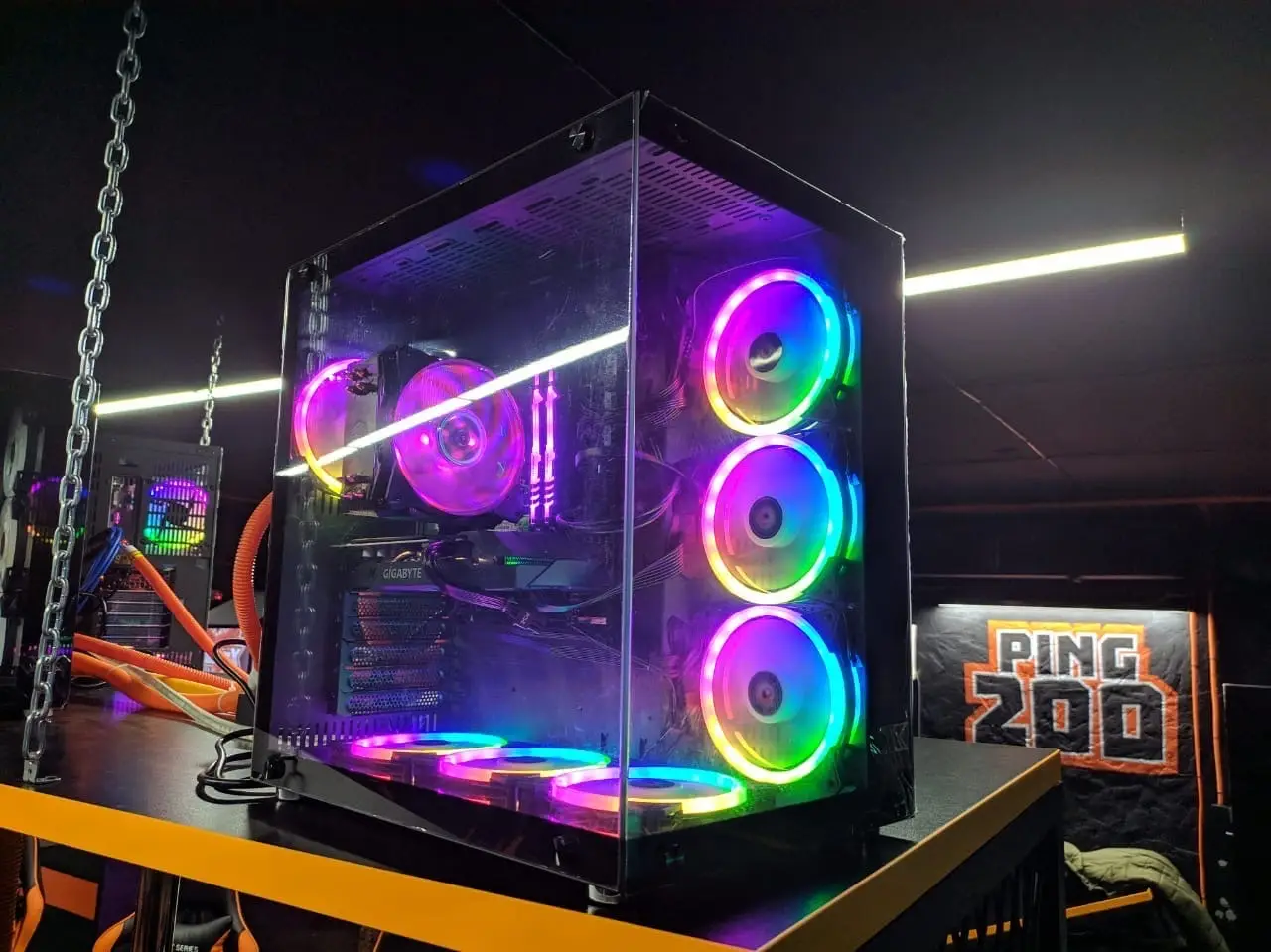 Изображение клуба FeniiiX. Gg на Ленина № 2