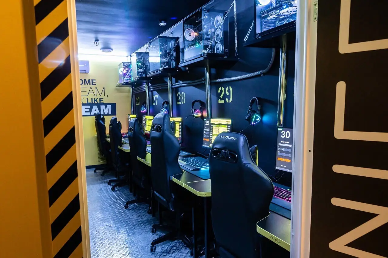 Изображение клуба COLIZEUM Бибирево № 1